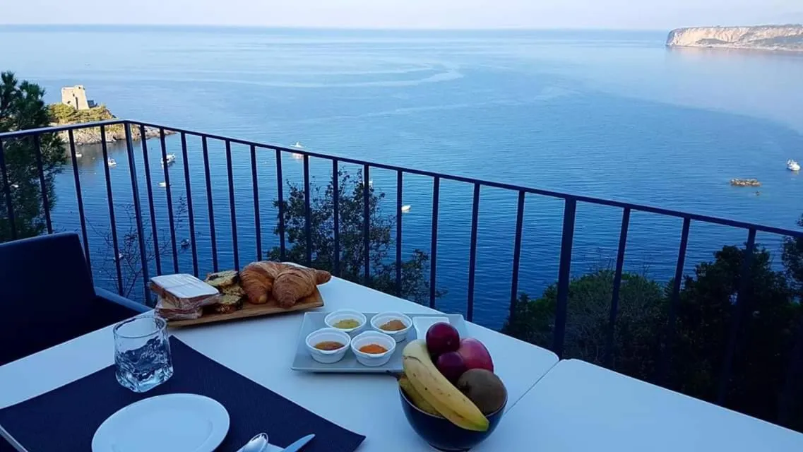 Villa Crawford