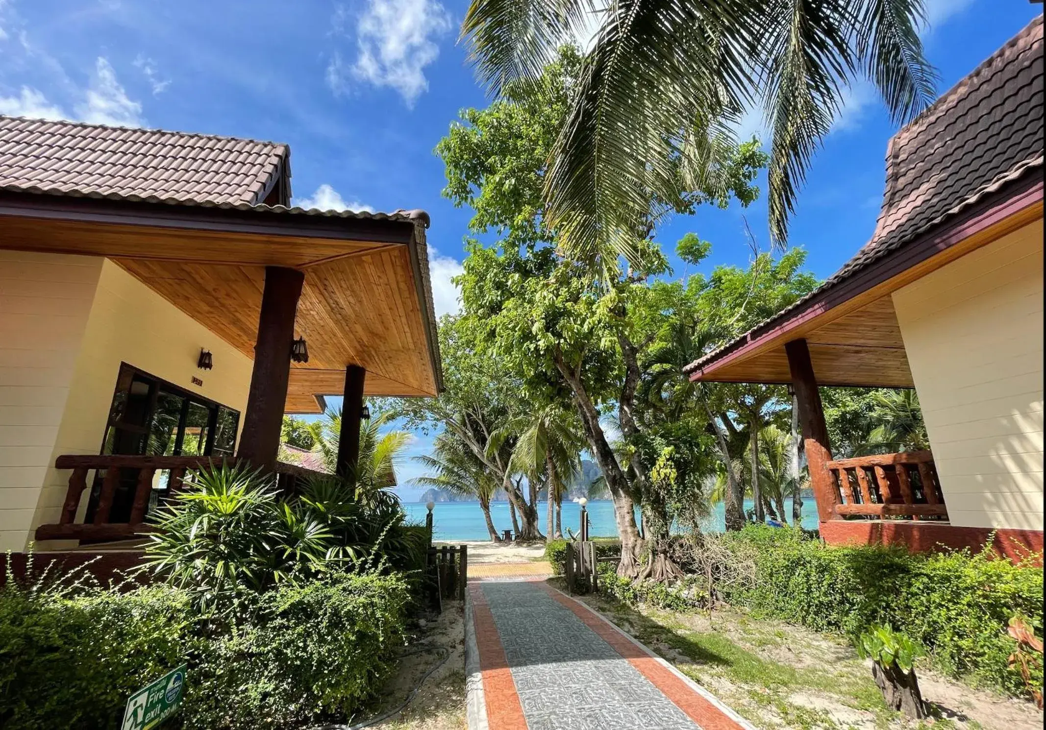 Facade/entrance in Phi Phi Villa Resort Facade/entrance in Phi Phi Villa Resort