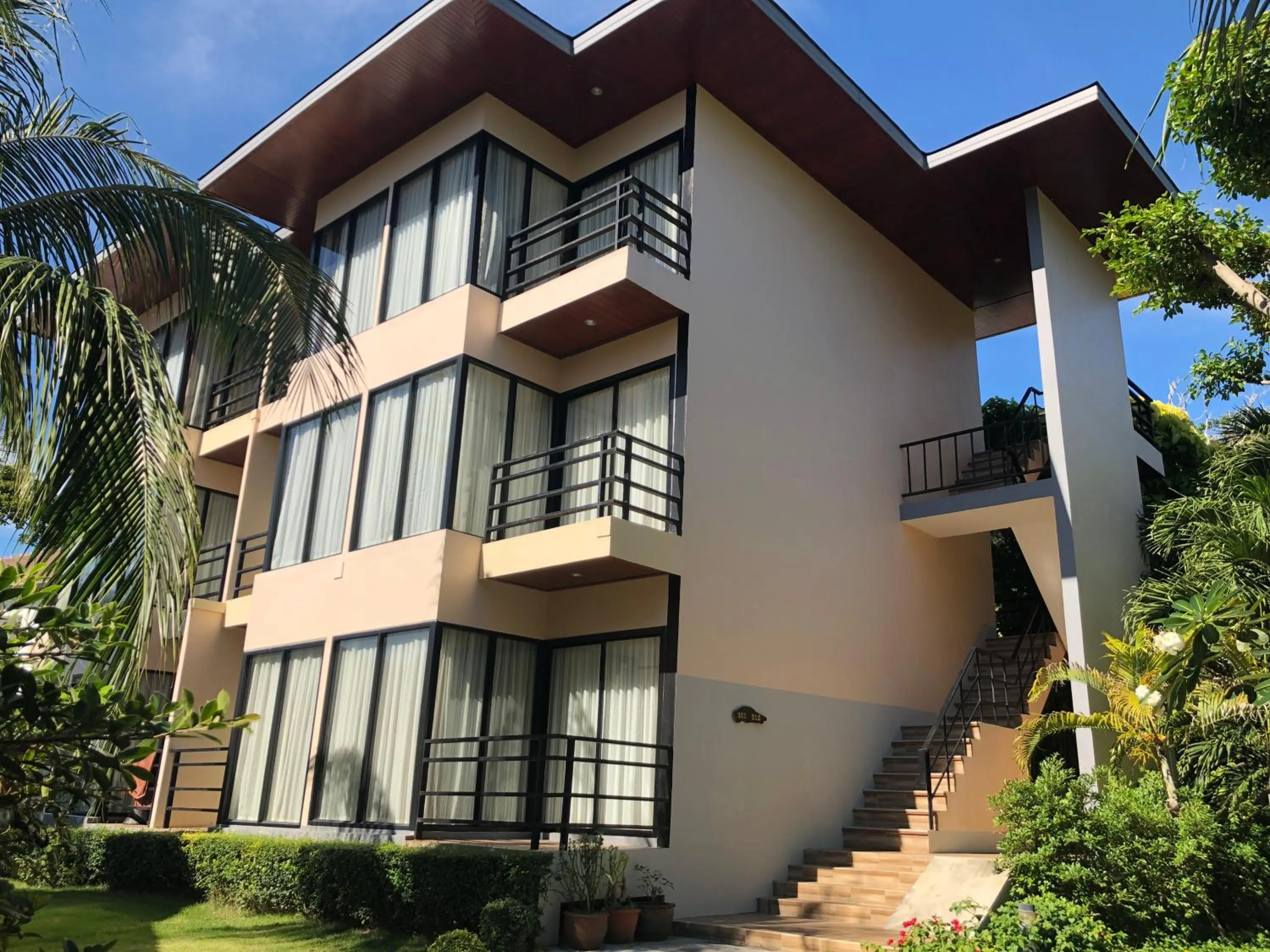 Property building in Phi Phi Villa Resort