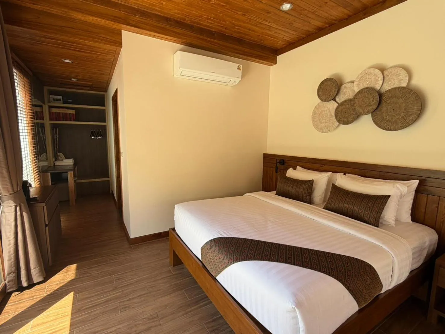 Bed in Phi Phi Villa Resort