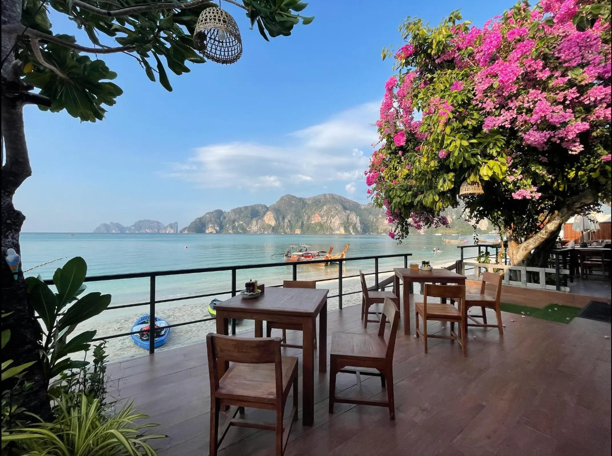 Restaurant/places to eat in Phi Phi Villa Resort Restaurant/places to eat in Phi Phi Villa Resort