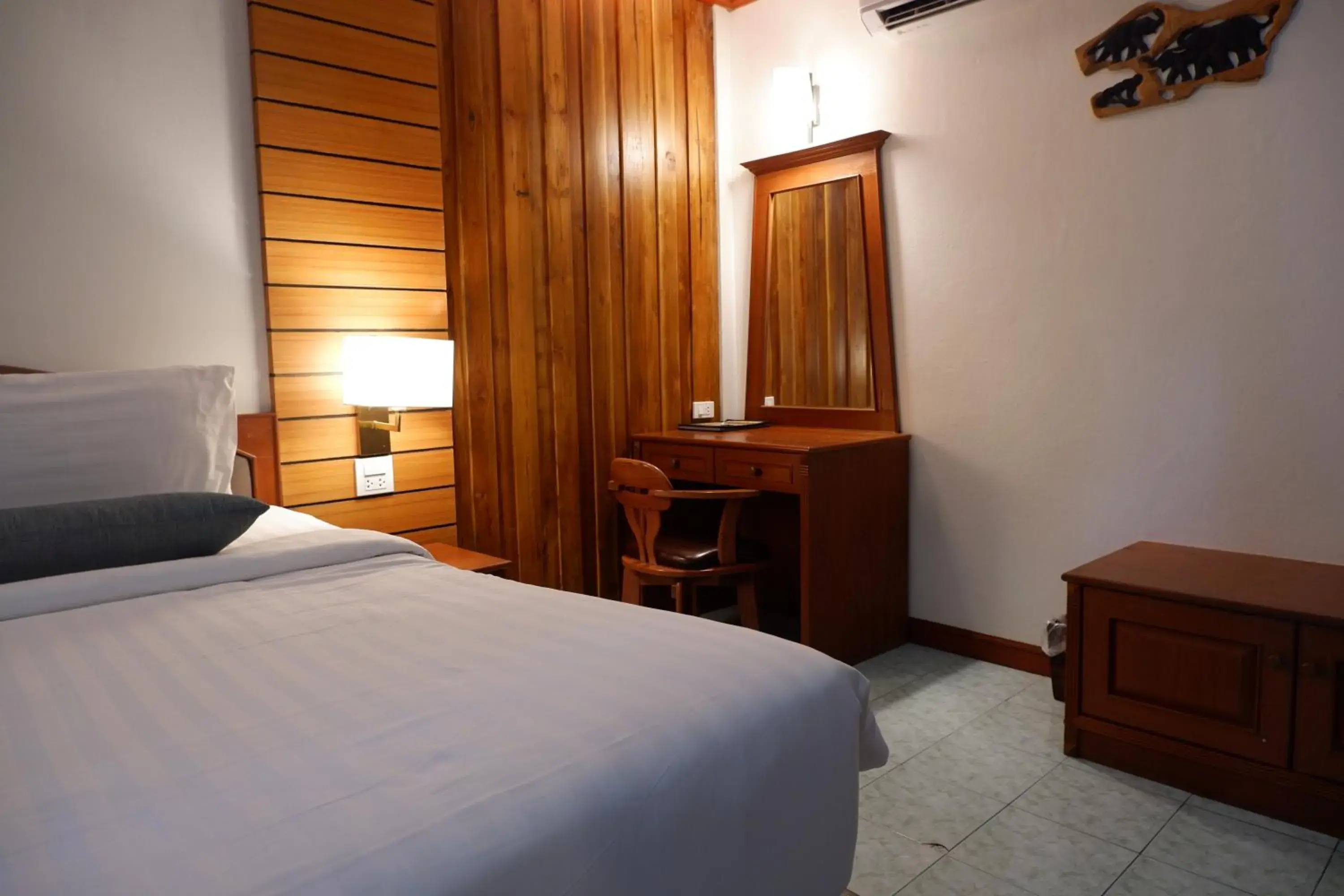 Bed in Phi Phi Villa Resort Bed in Phi Phi Villa Resort