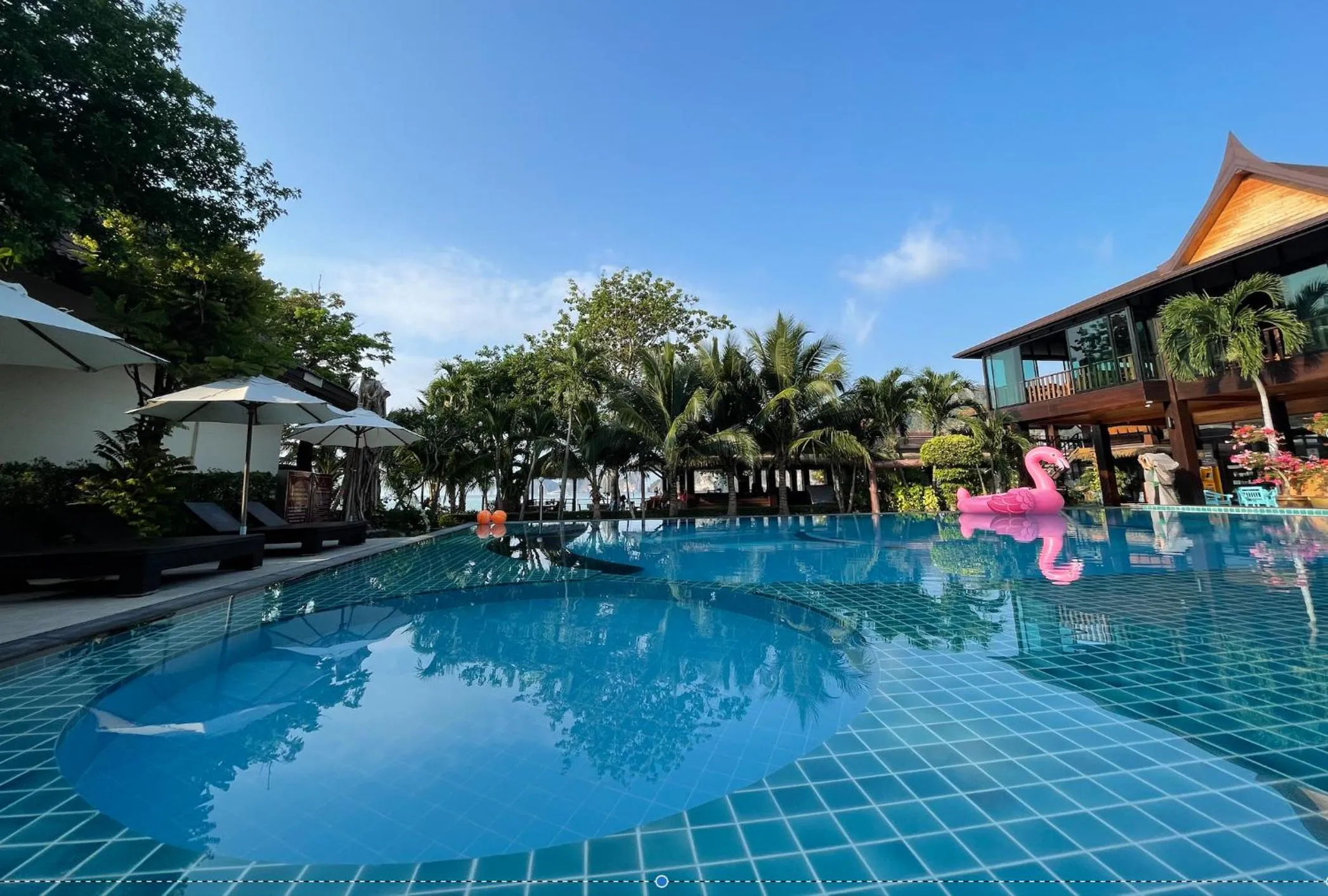 Swimming pool in Phi Phi Villa Resort