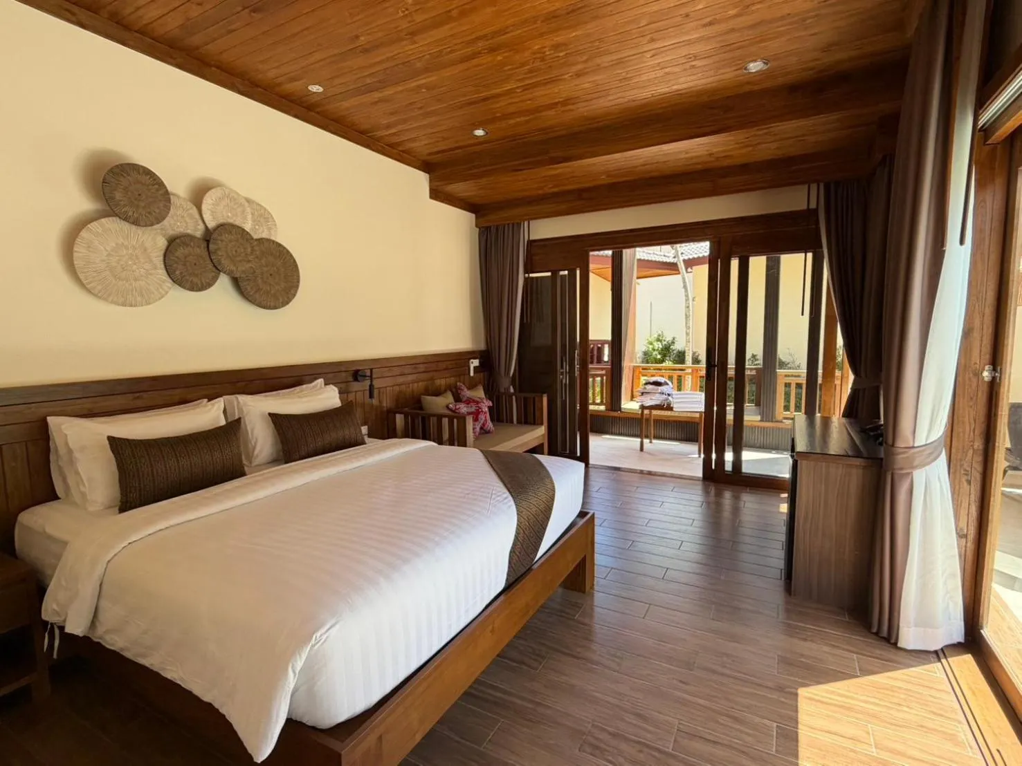 Bed in Phi Phi Villa Resort