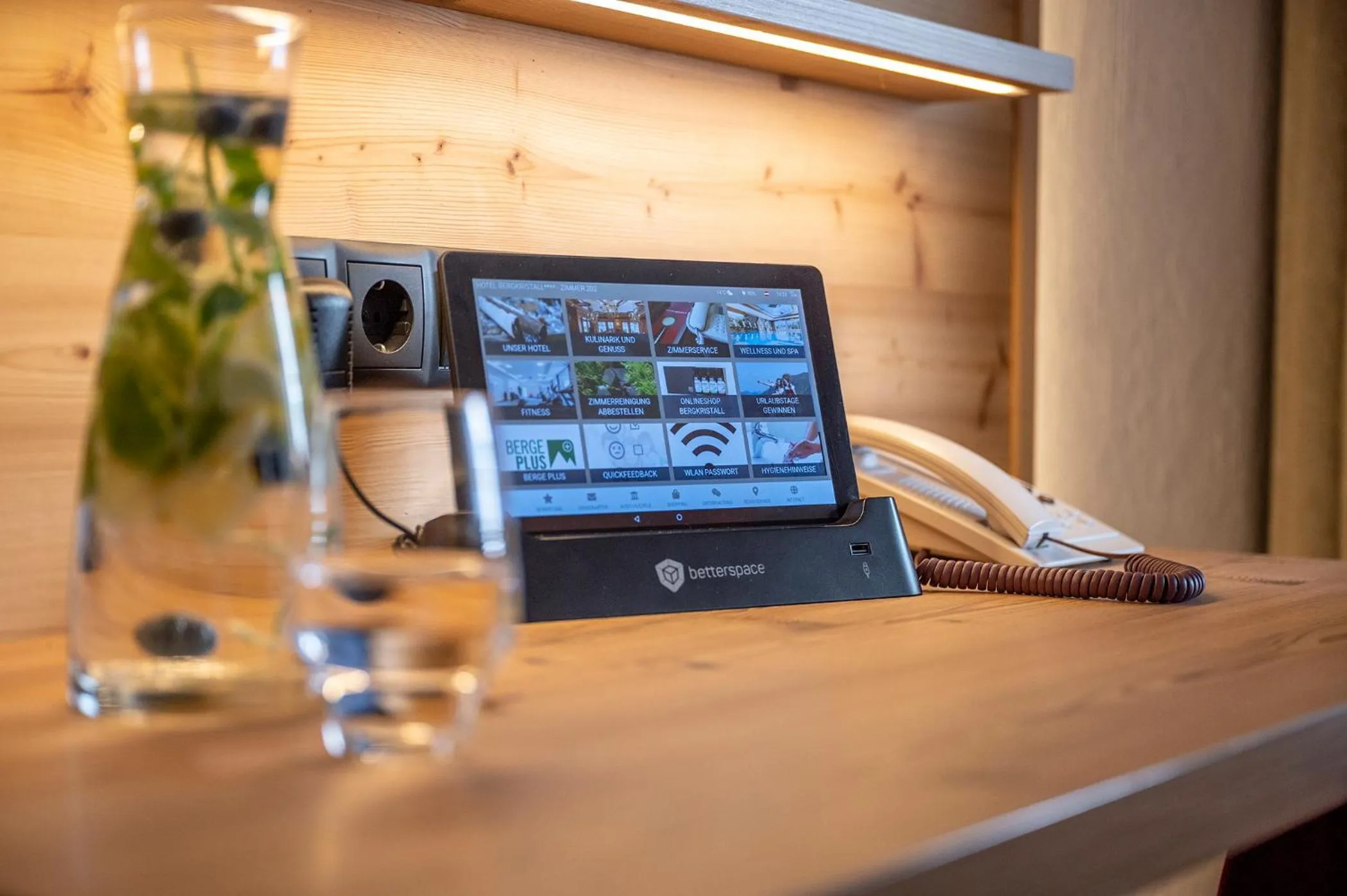 Entertainment in Hotel Bergkristall