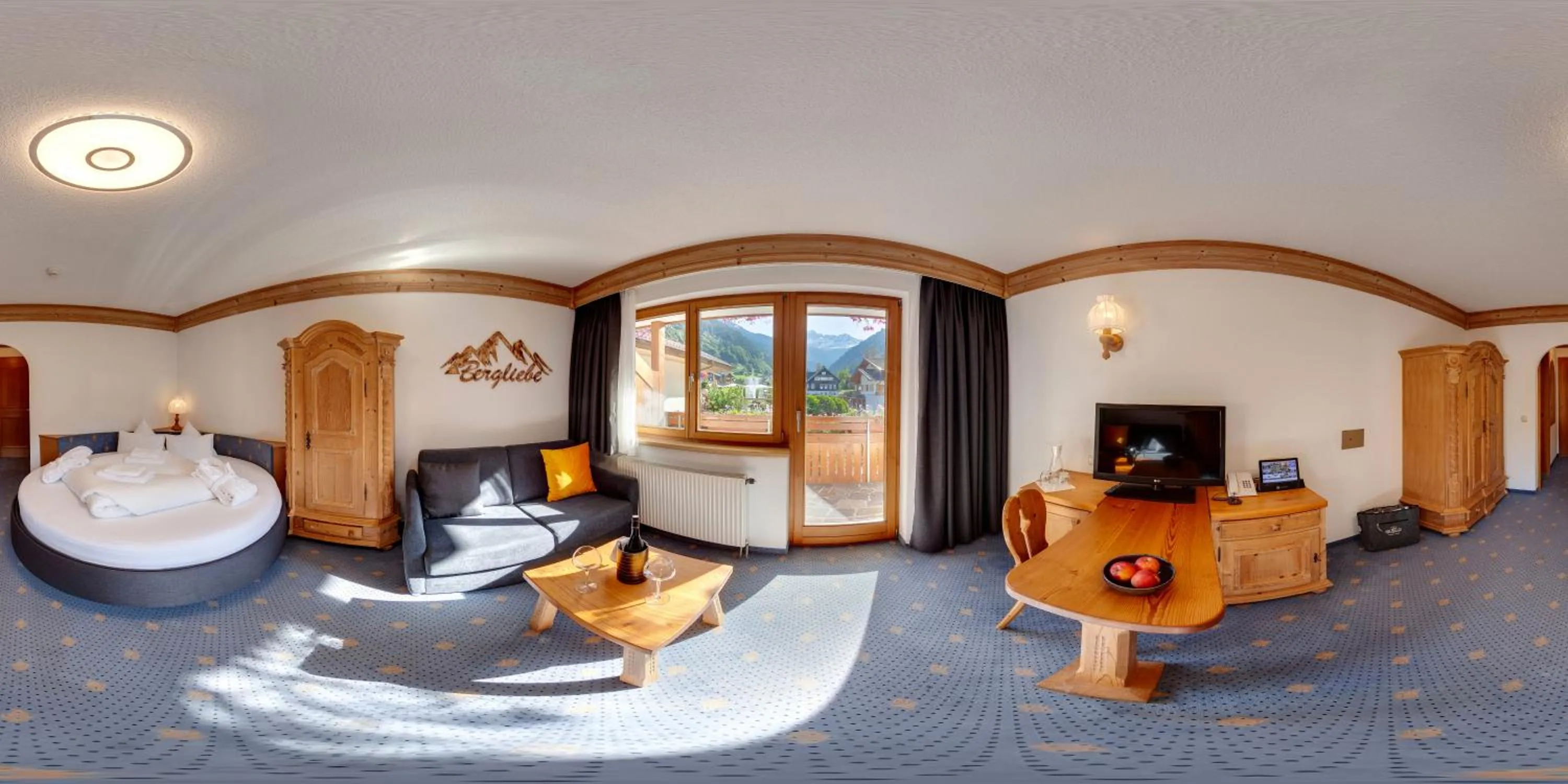 Photo of the whole room in Hotel Bergkristall