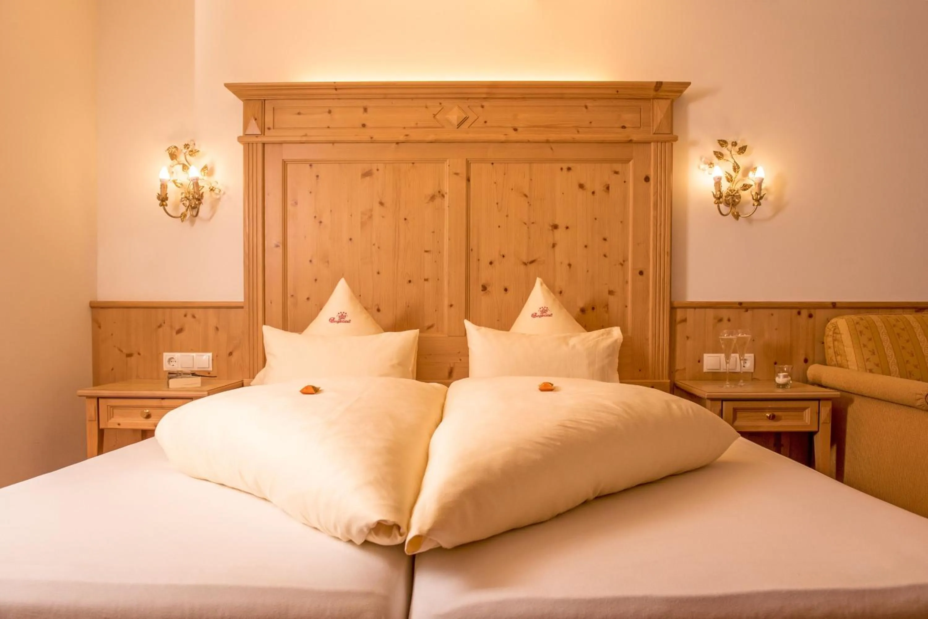 Bedroom, Bed in Hotel Bergkristall