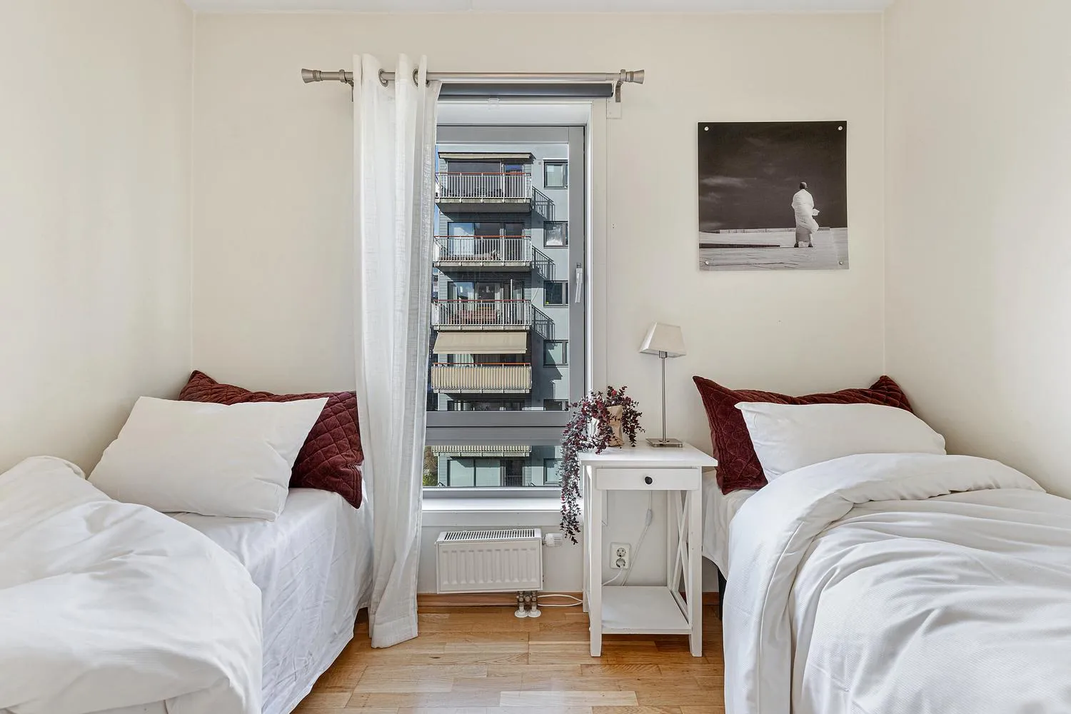 Bedroom, Bed in BJØRVIKA APARTMENTS, Teaterplassen, Oslo city center