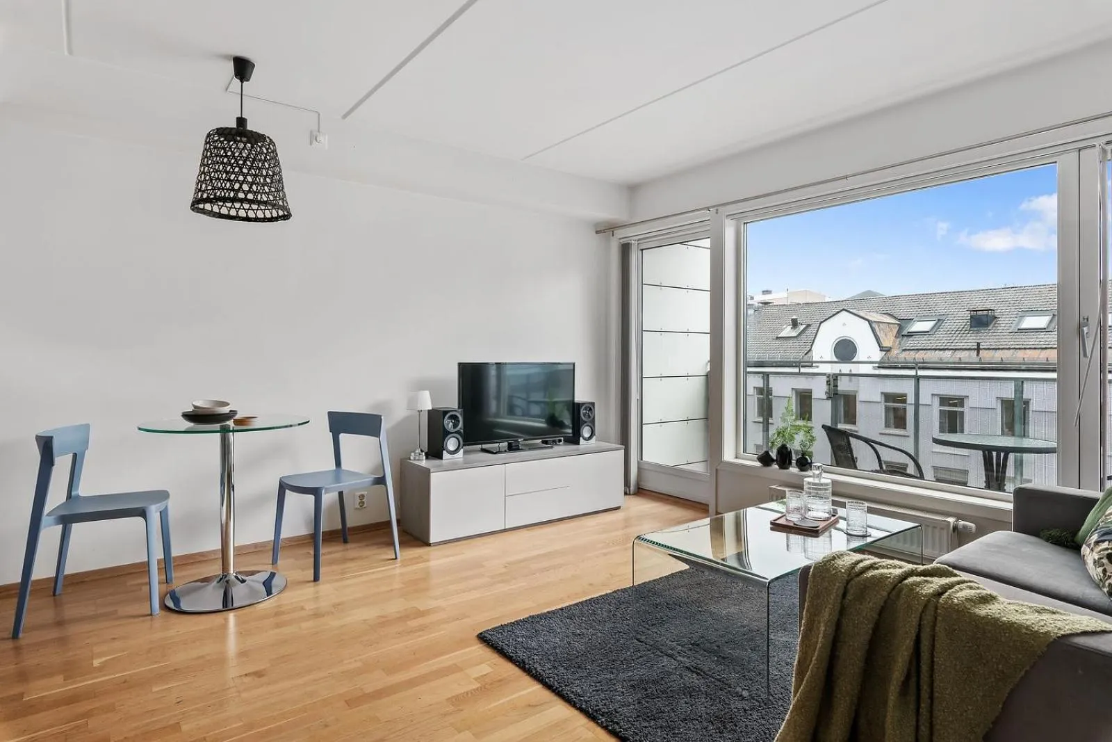 Living room in BJØRVIKA APARTMENTS, Teaterplassen, Oslo city center