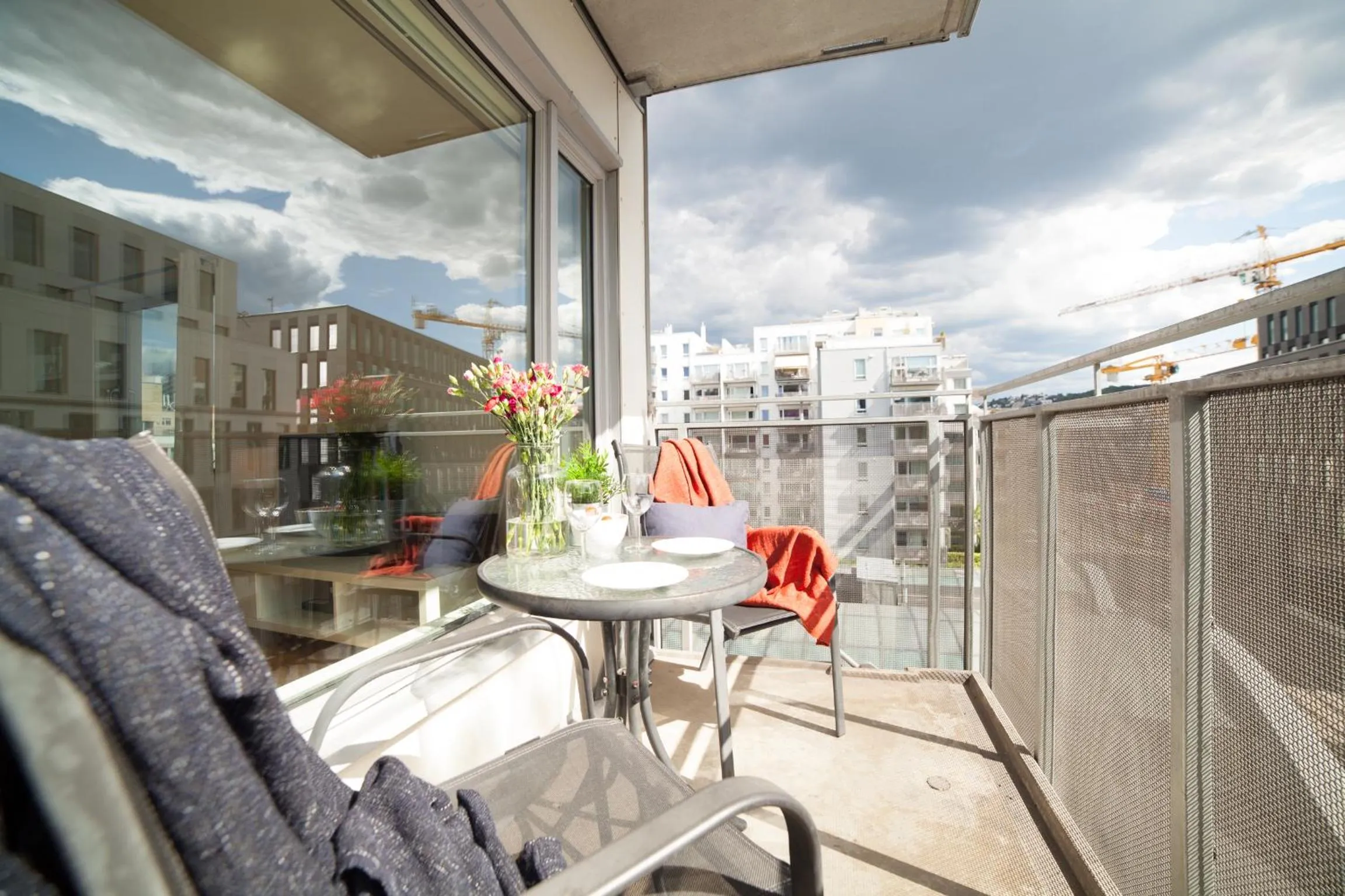 Patio in BJØRVIKA APARTMENTS, Teaterplassen, Oslo city center