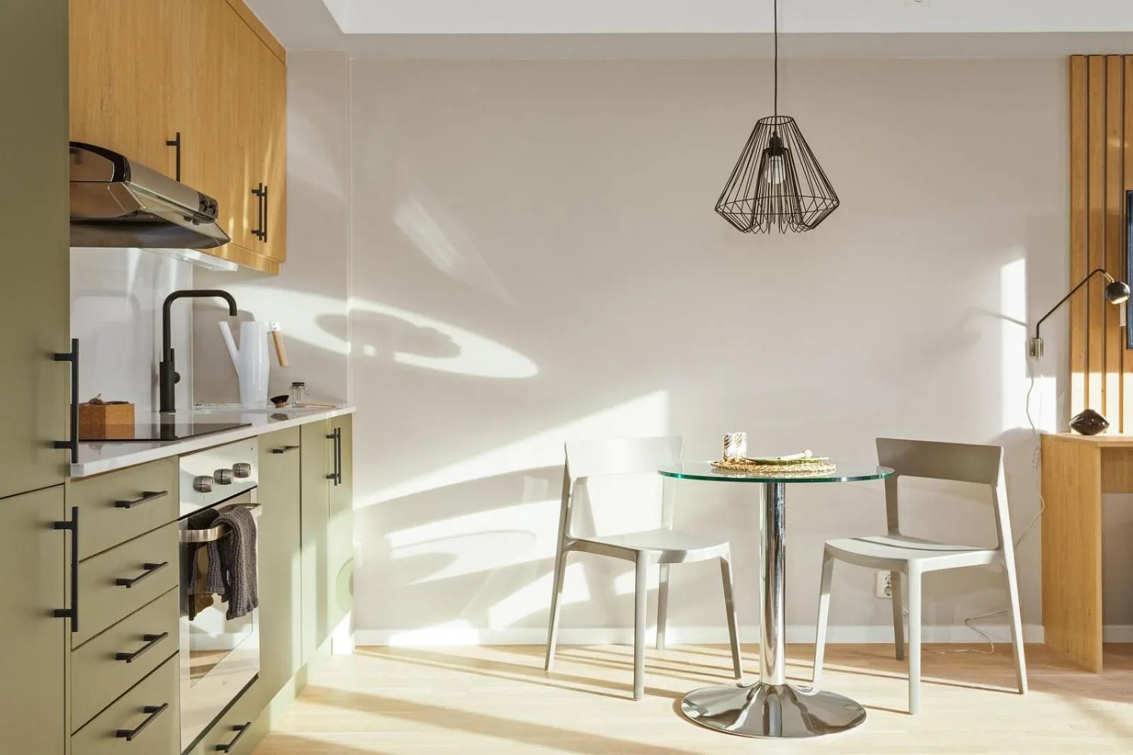 Kitchen or kitchenette in BJØRVIKA APARTMENTS, Teaterplassen, Oslo city center