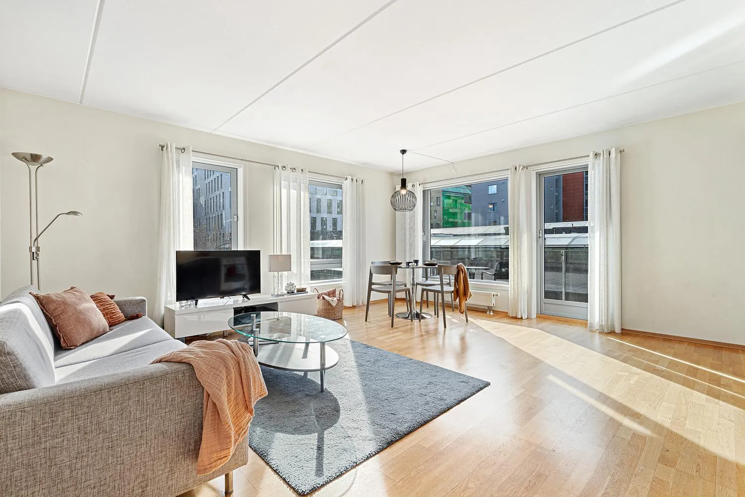 Living room in BJØRVIKA APARTMENTS, Teaterplassen, Oslo city center