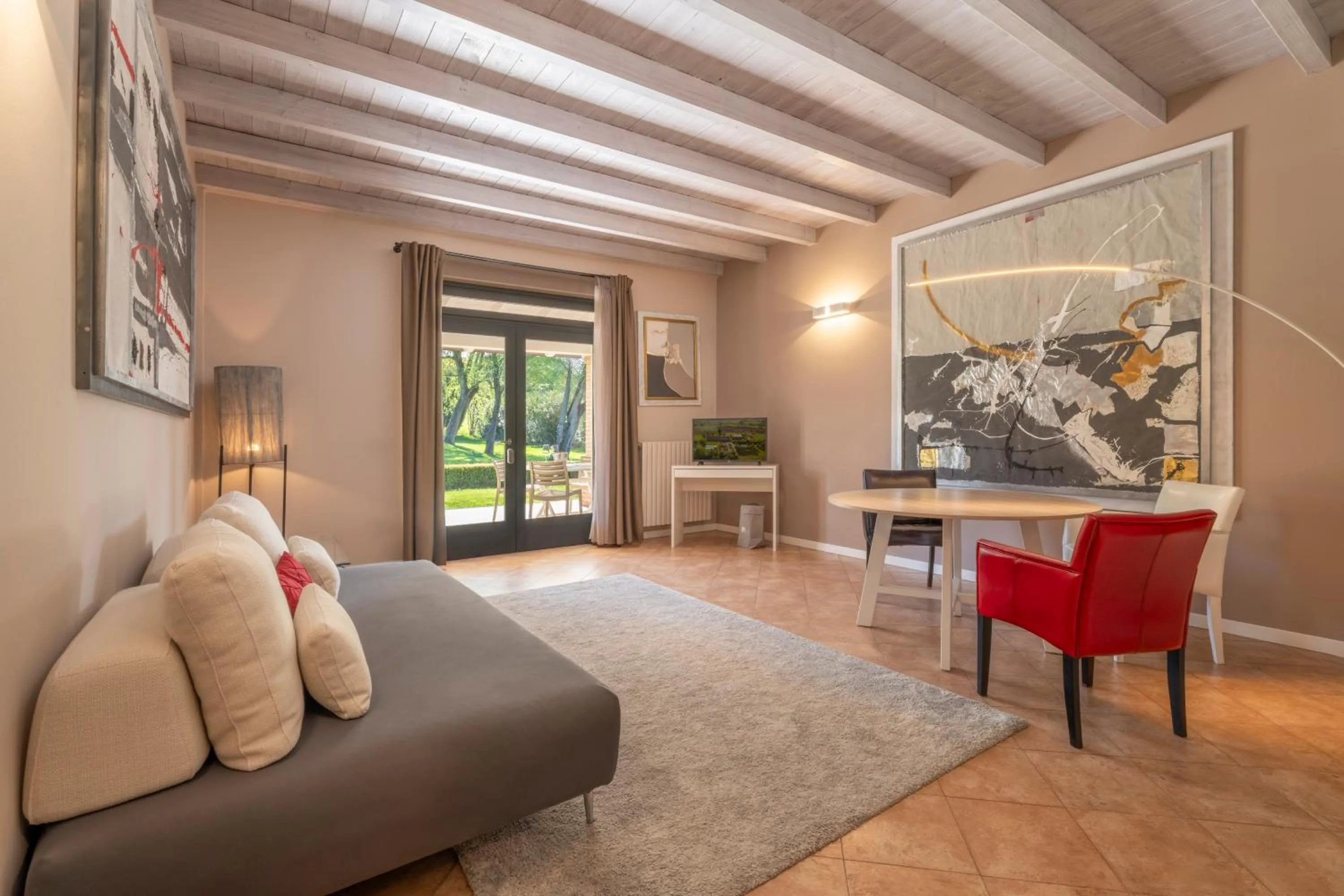 Junior Suite in Moscatello & Mulinër Design Agri Relais