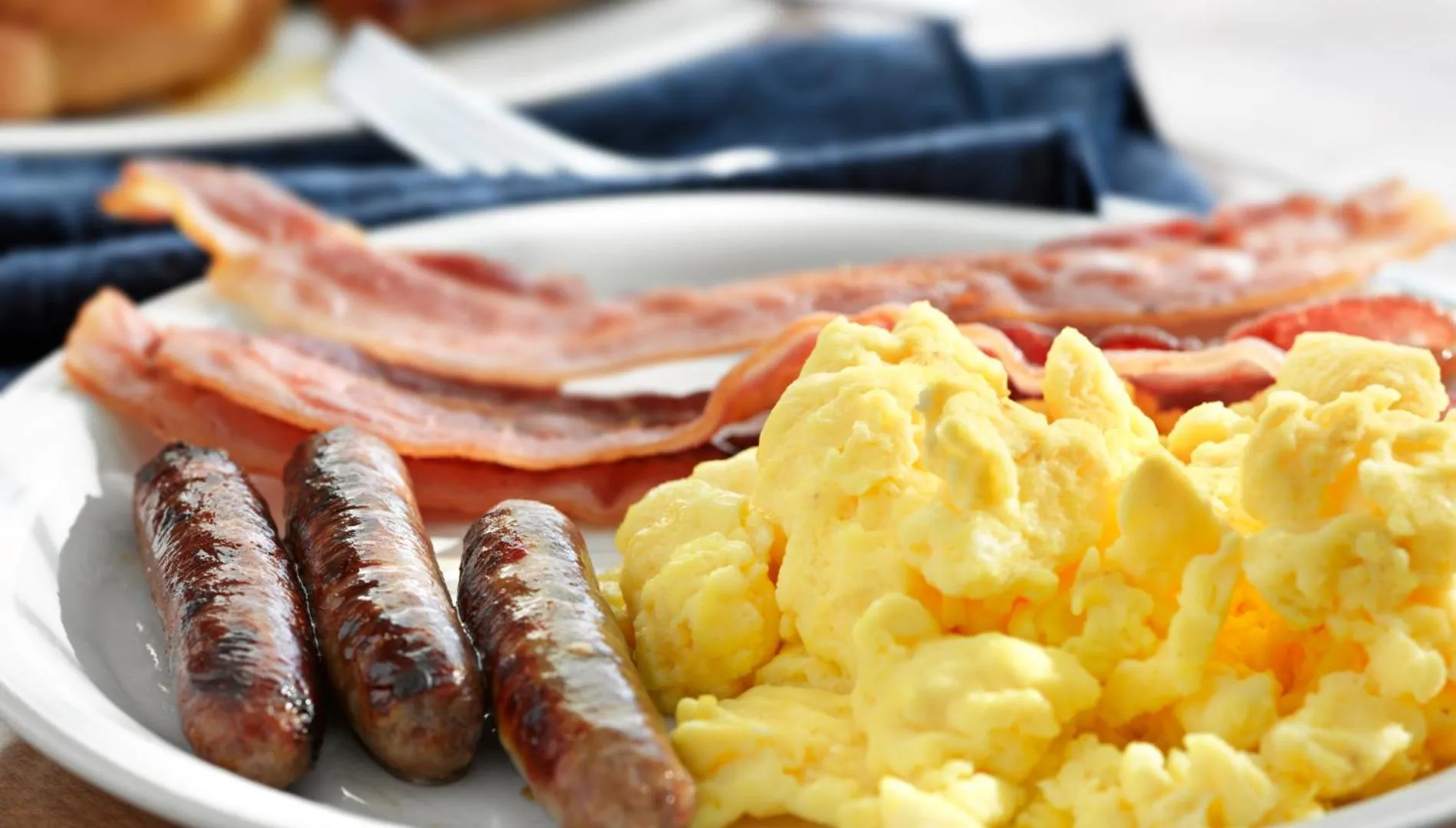 Food and drinks in Copthorne King's Hotel Singapore