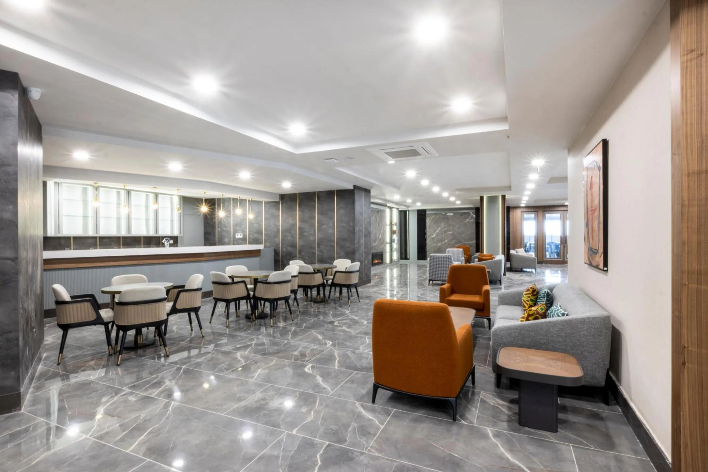 Restaurant/places to eat in Elysee Rive Hotel