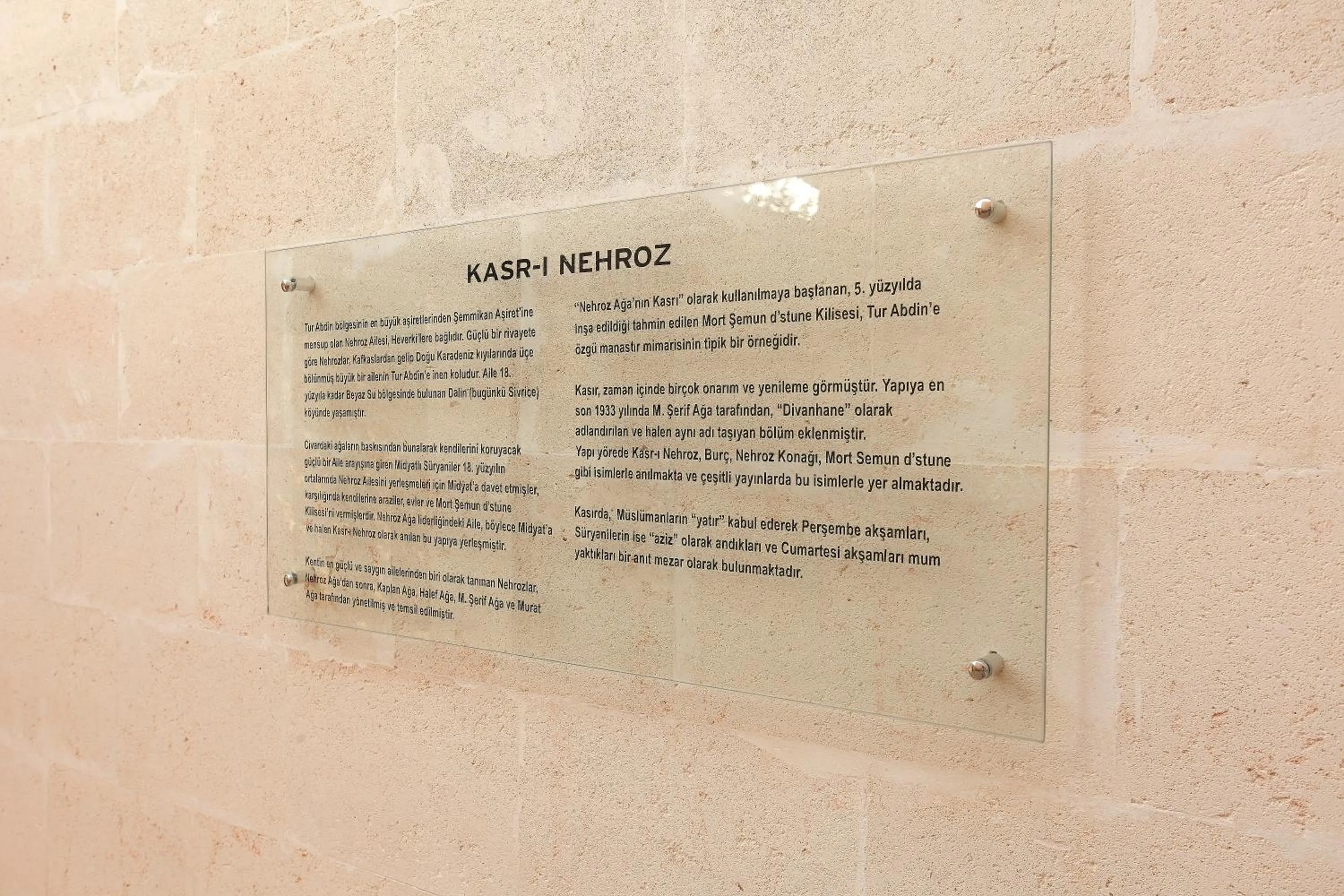 Logo/Certificate/Sign in Kasr-i Nehroz Hotel