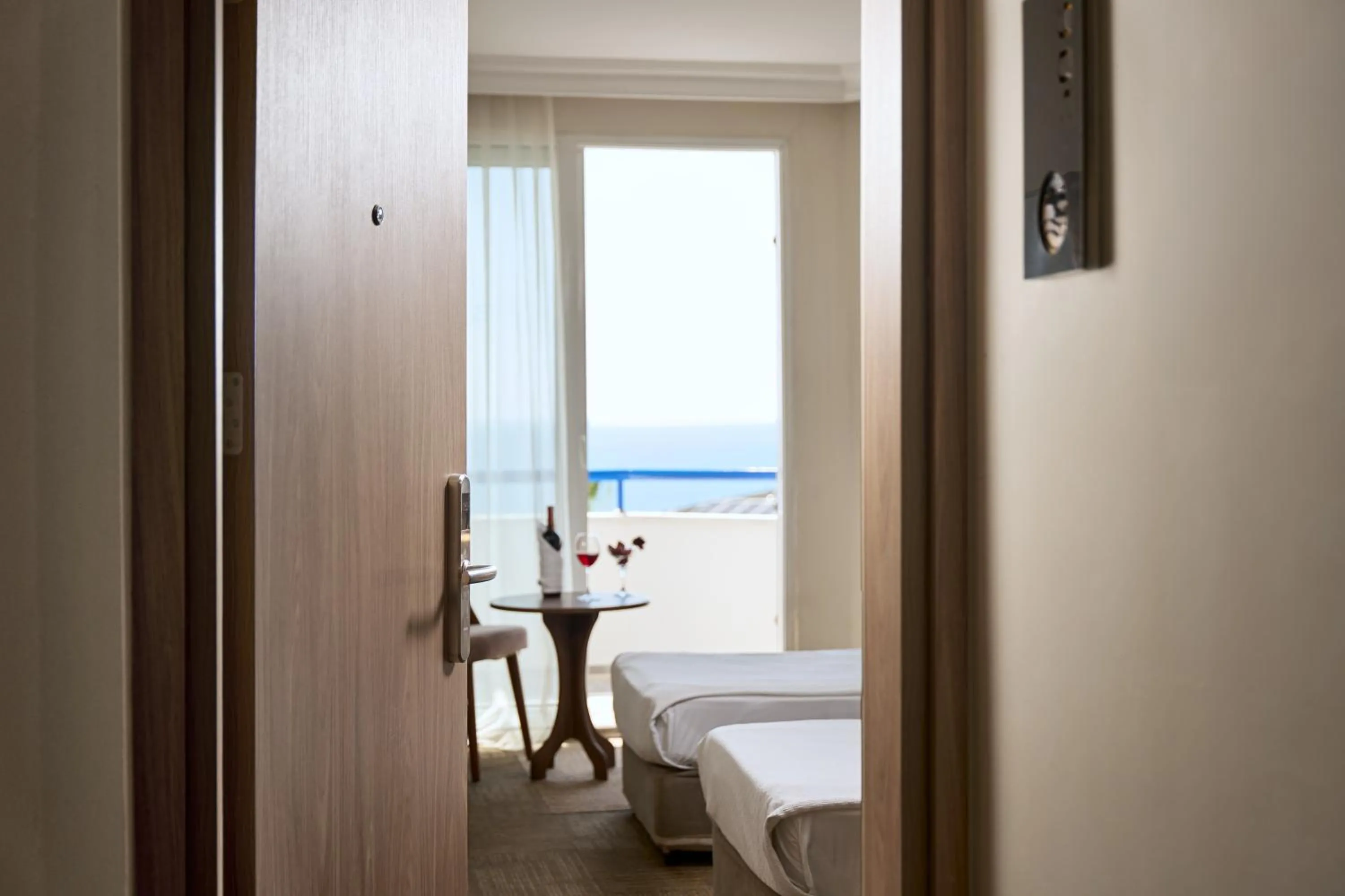 Elysee Beach Hotel