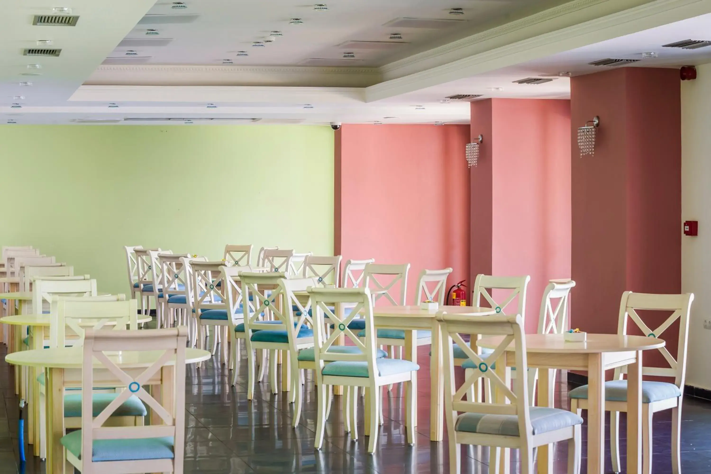 Restaurant/places to eat in Kefalonia Bay Palace Restaurant/places to eat in Kefalonia Bay Palace