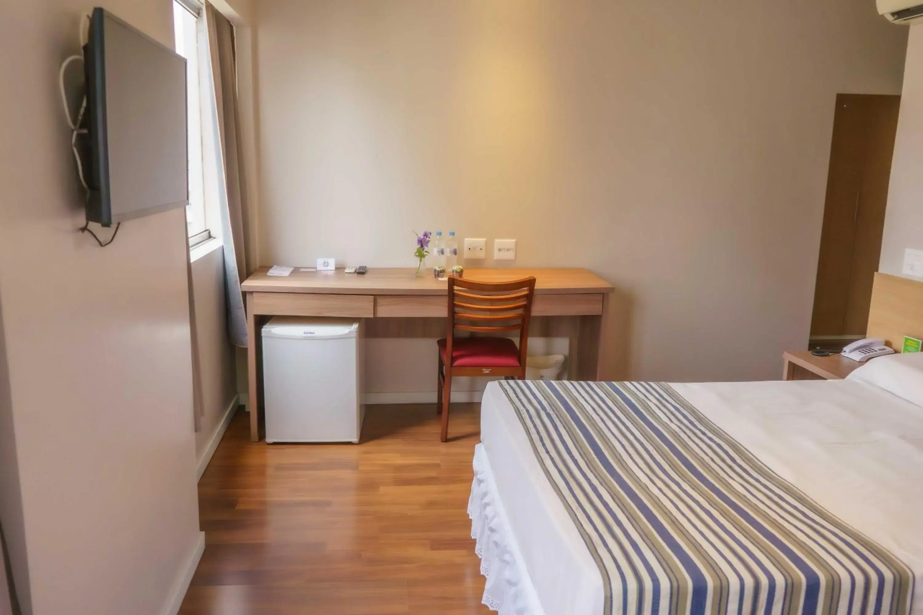 Superior Double Room in Hotel Nacional Inn Porto Alegre - Próximo ao Complexo Hospitalar Santa Casa e UFRGS Superior Double Room in Hotel Nacional Inn Porto Alegre - Próximo ao Complexo Hospitalar Santa Casa e UFRGS