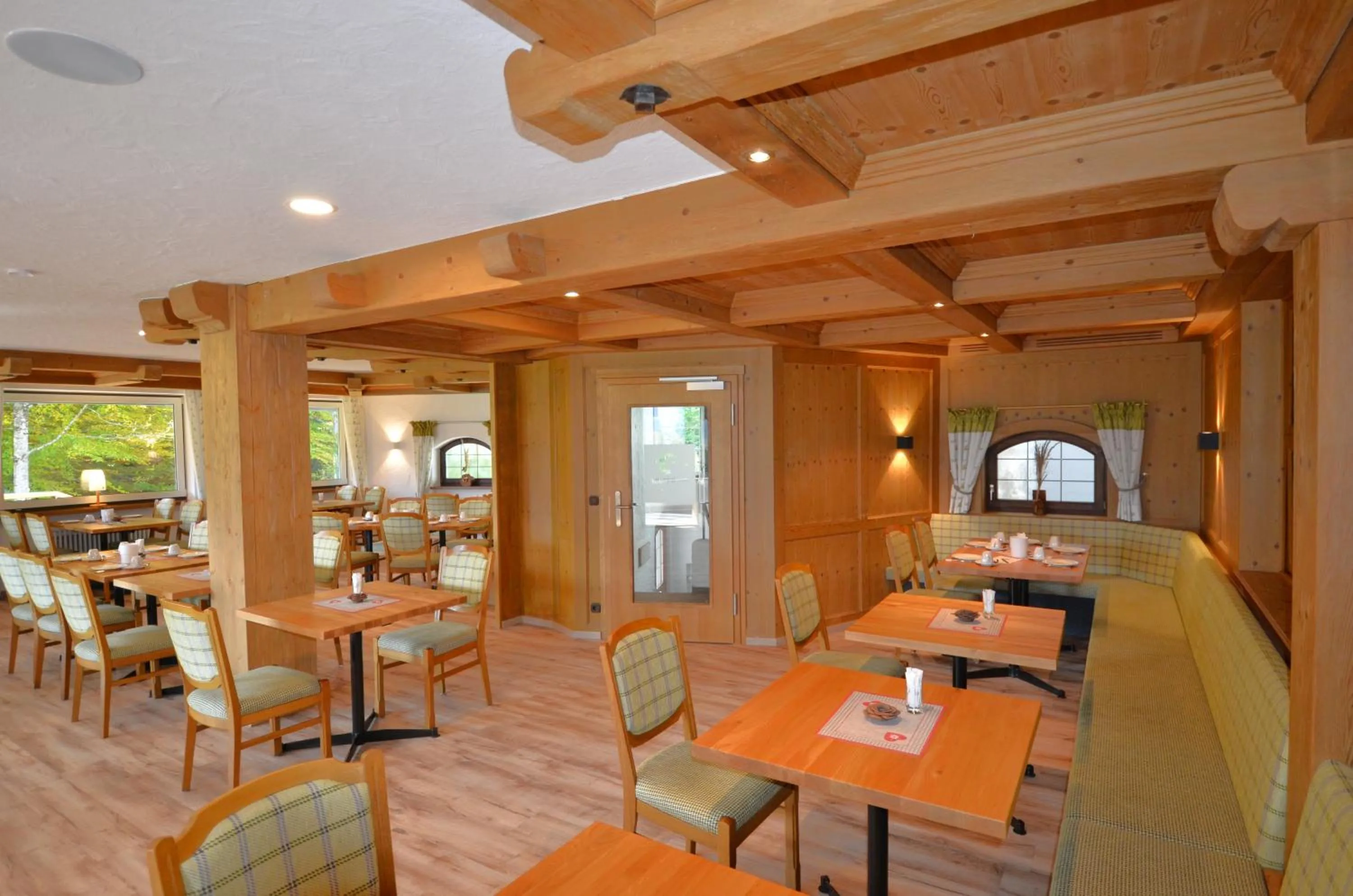 Restaurant/places to eat in Naturhotel Café Waldesruhe