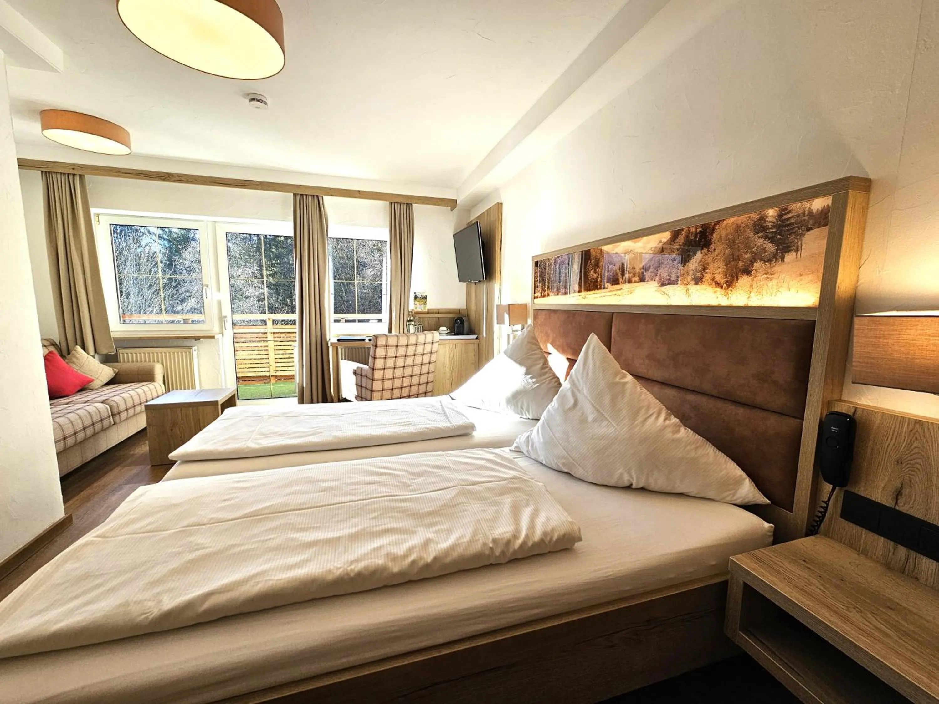 Photo of the whole room, Bed in Naturhotel Café Waldesruhe