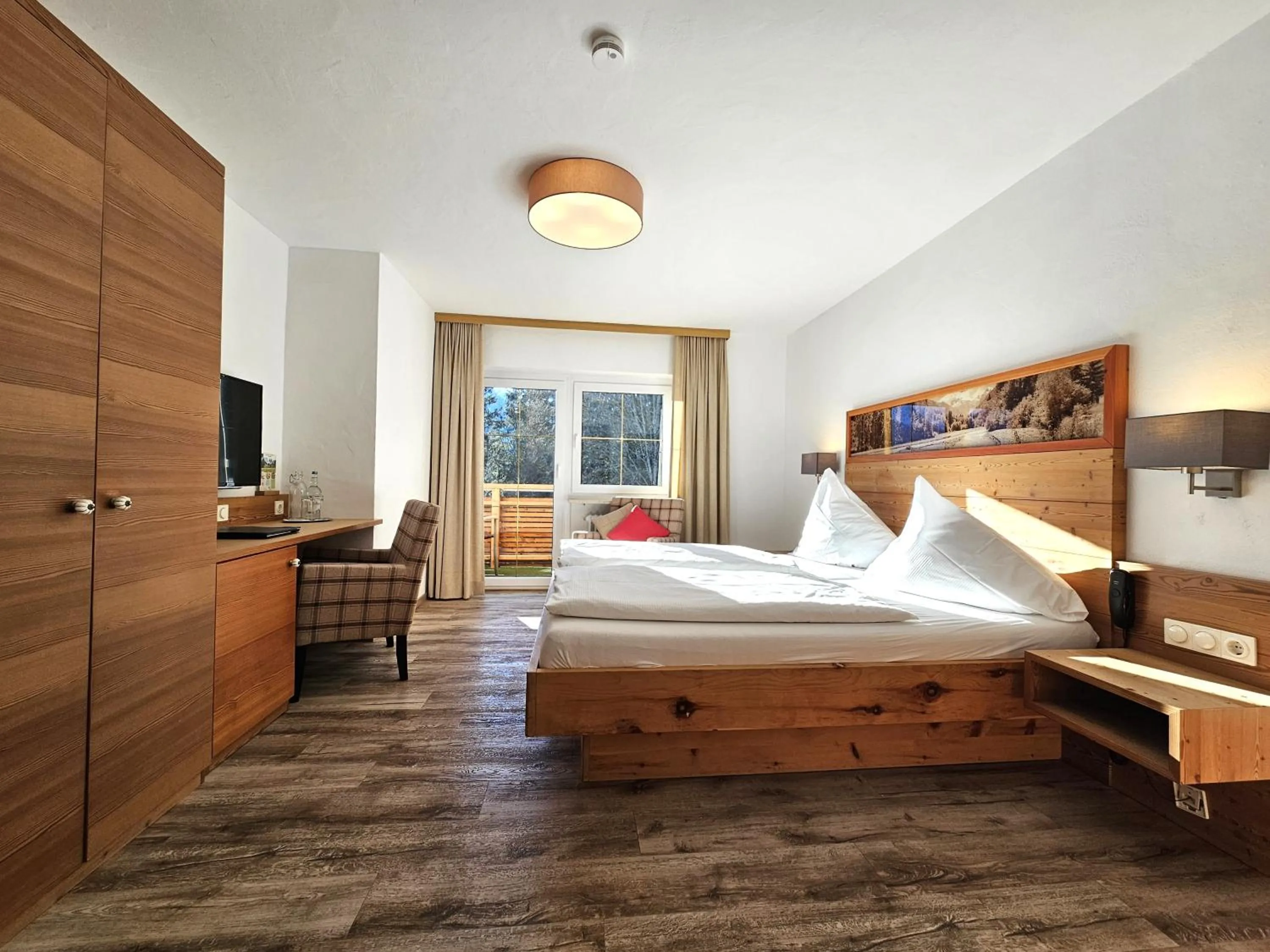 Photo of the whole room, Bed in Naturhotel Café Waldesruhe