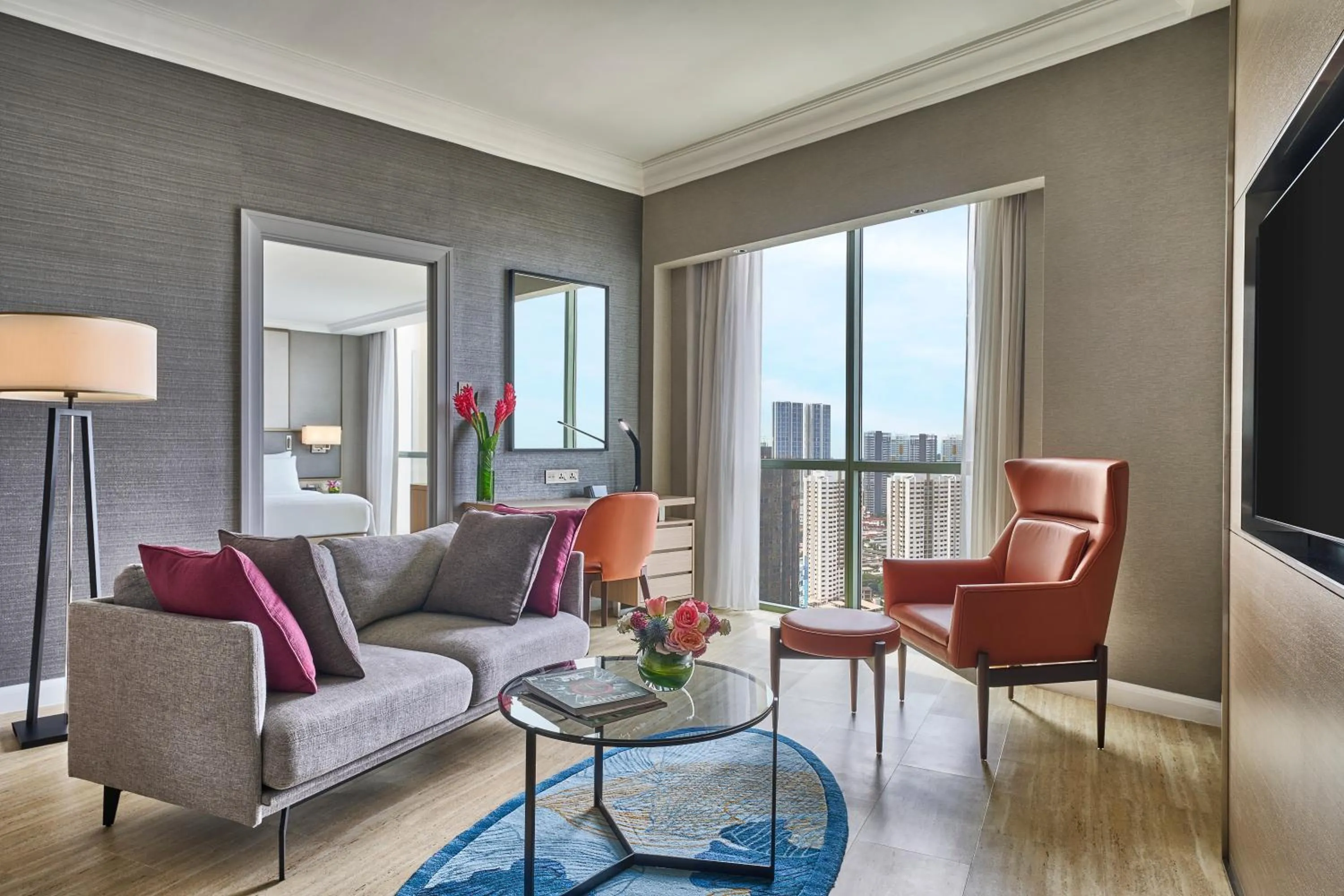 Living room in Grand Copthorne Waterfront Hotel Singapore