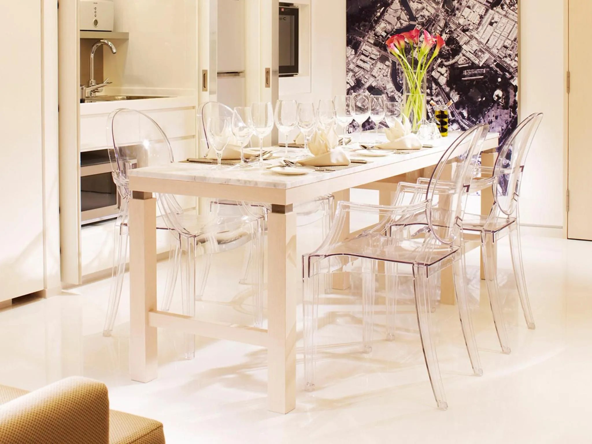 Kitchen or kitchenette in Grand Copthorne Waterfront