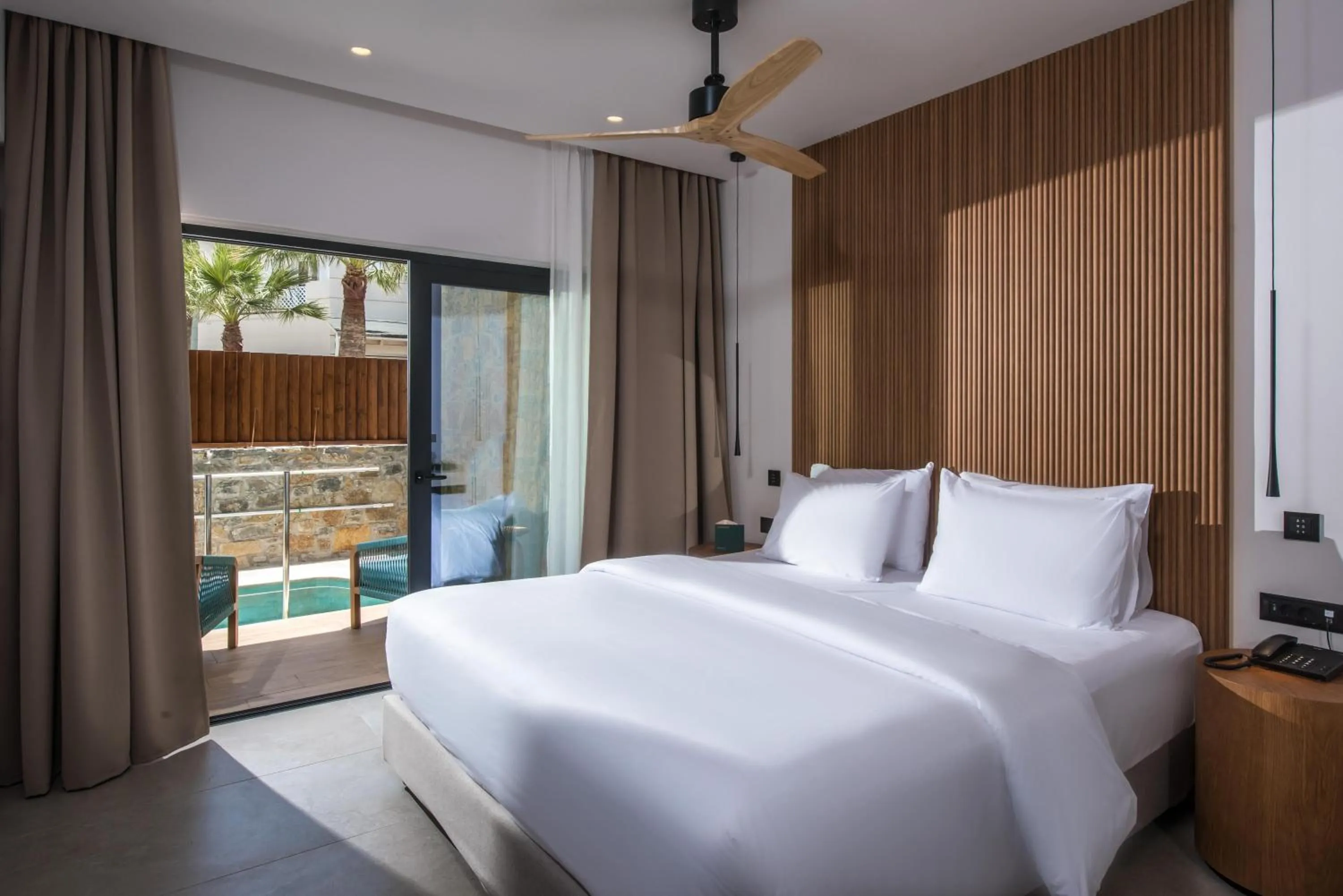 Photo of the whole room, Bed in Noble Hotel & Suites - Adults Only