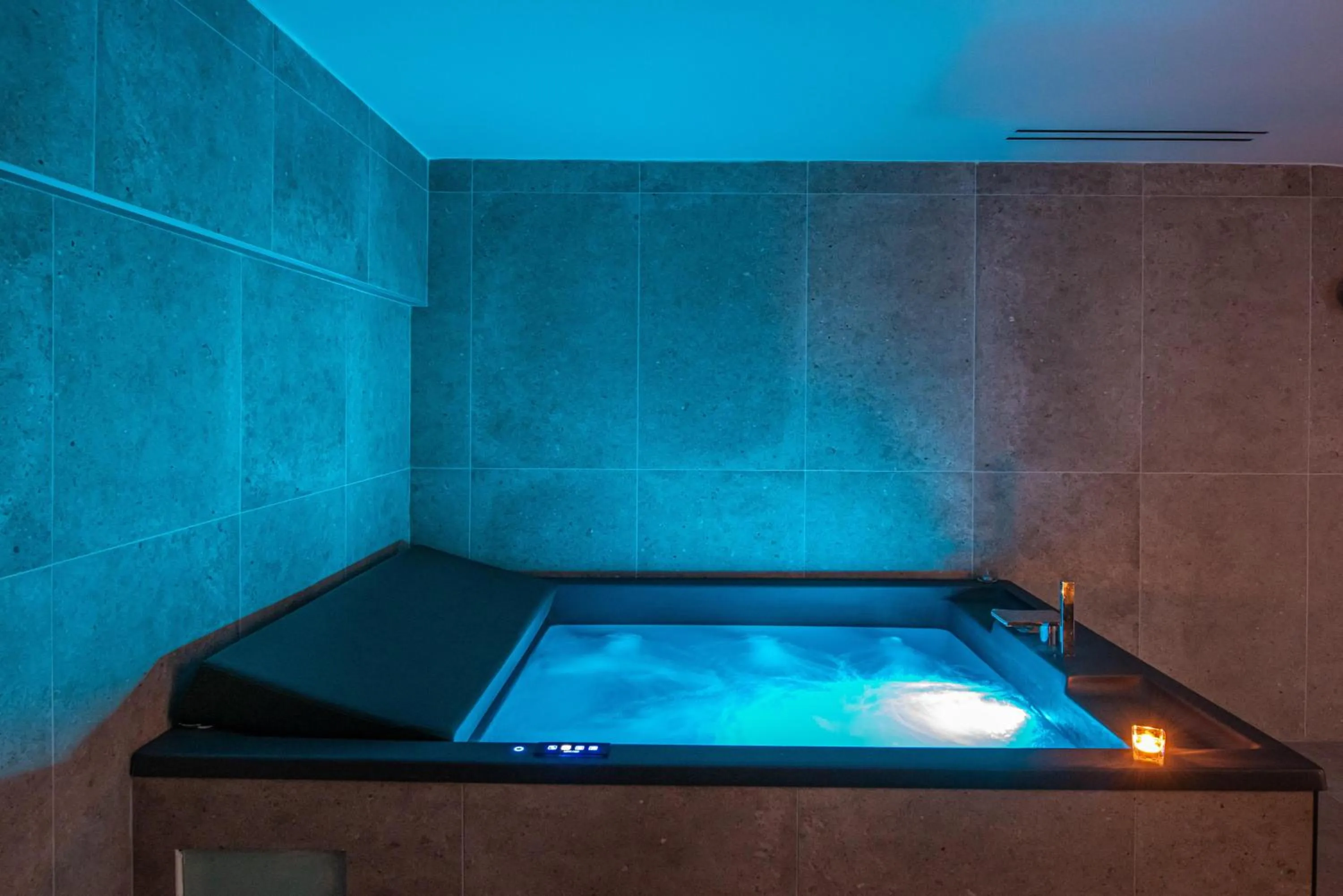 Spa and wellness centre/facilities in Noble Hotel & Suites - Adults Only