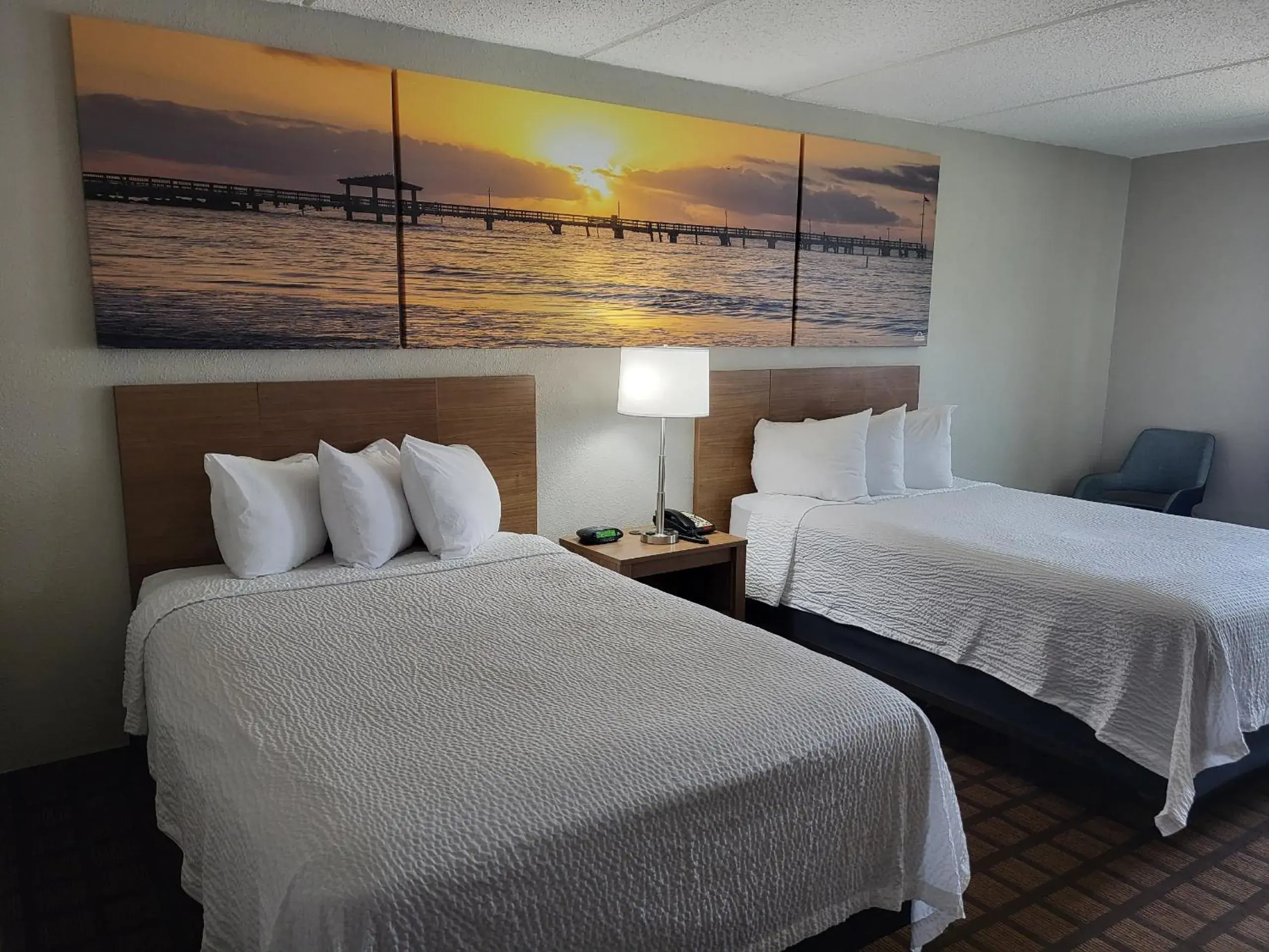 Double Room with Two Double Beds - Non-Smoking in Days Inn & Suites by Wyndham Laredo Double Room with Two Double Beds - Non-Smoking in Days Inn & Suites by Wyndham Laredo