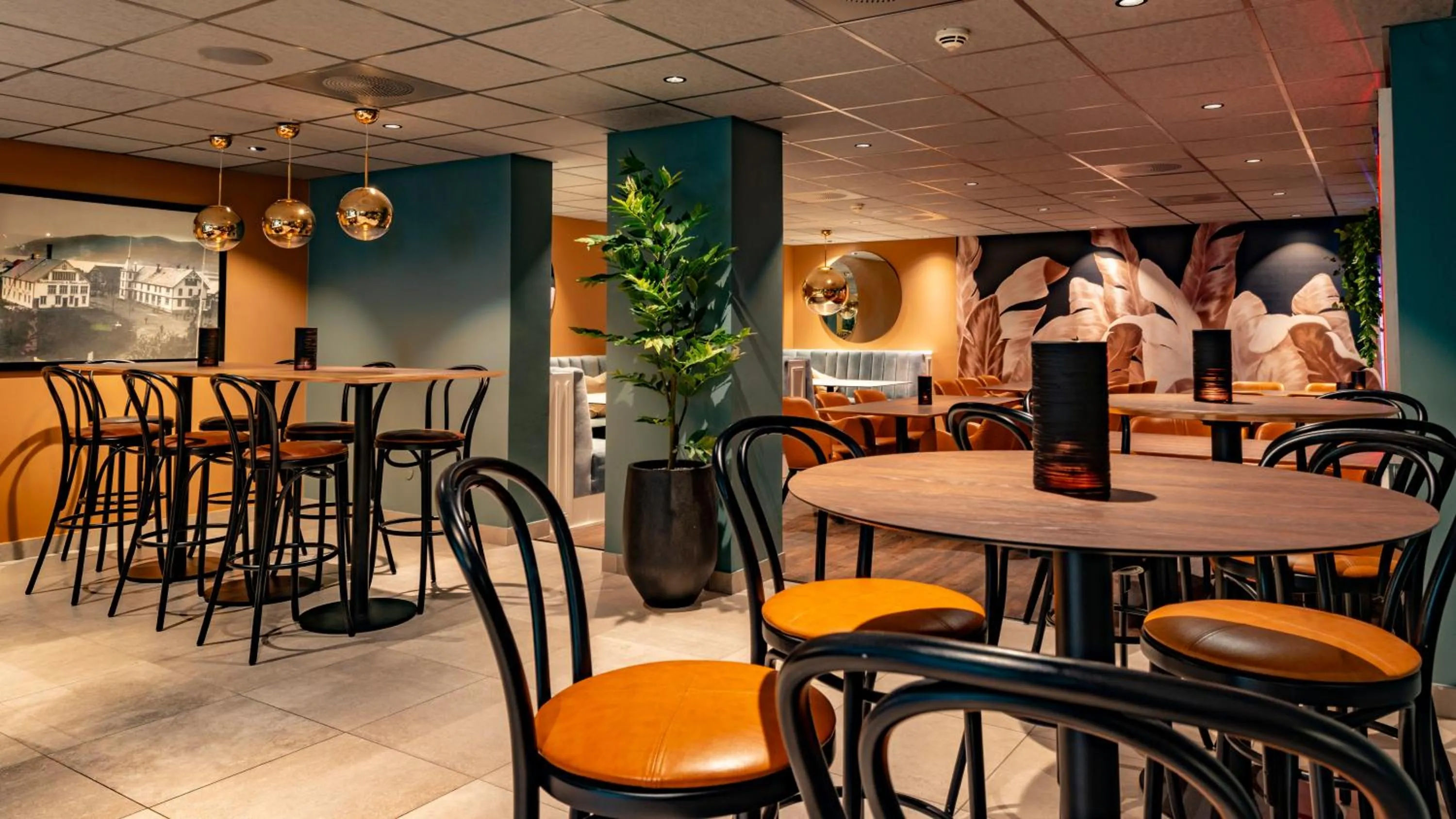 Lounge or bar in Scandic Meyergården