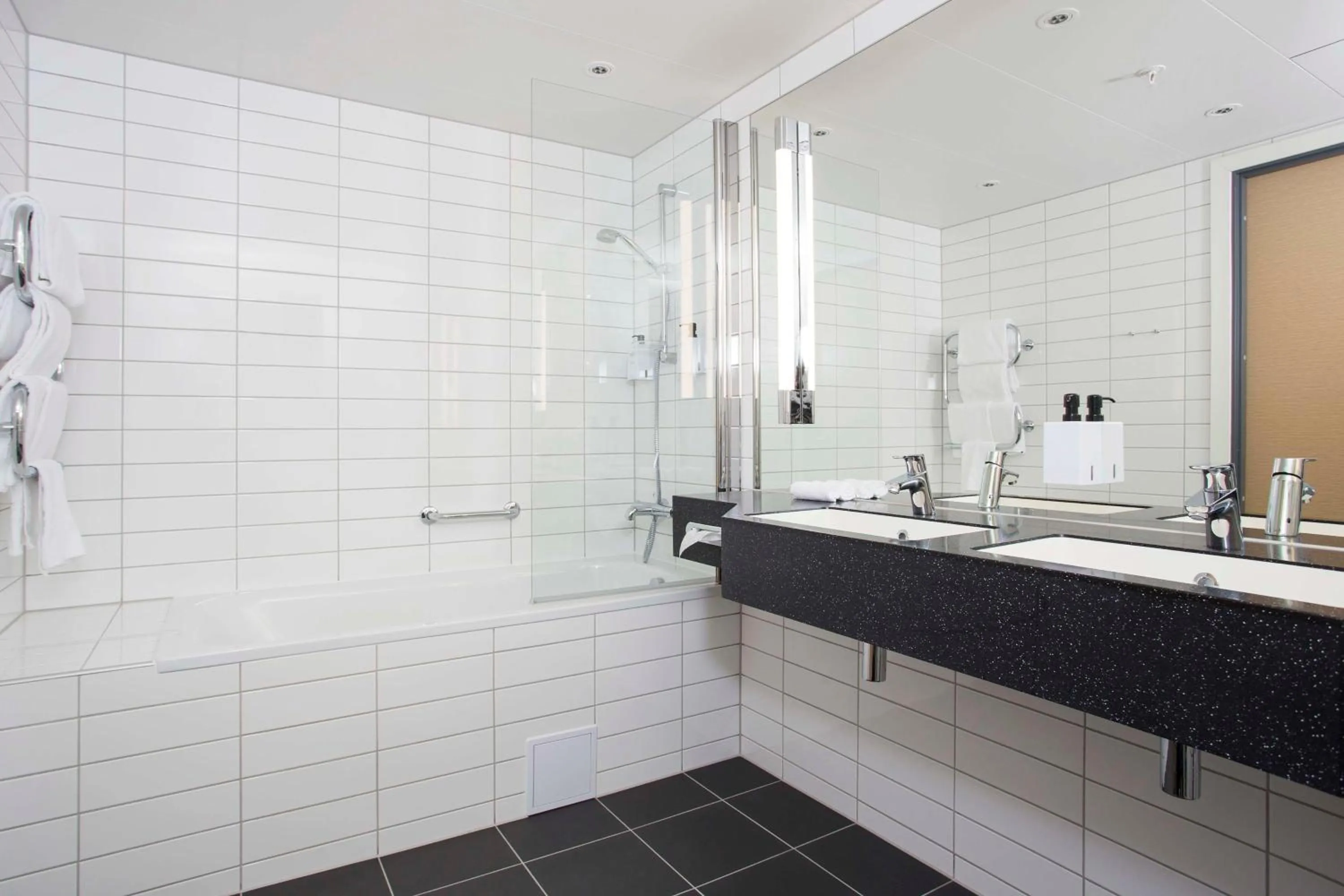 Bathroom in Scandic Meyergården