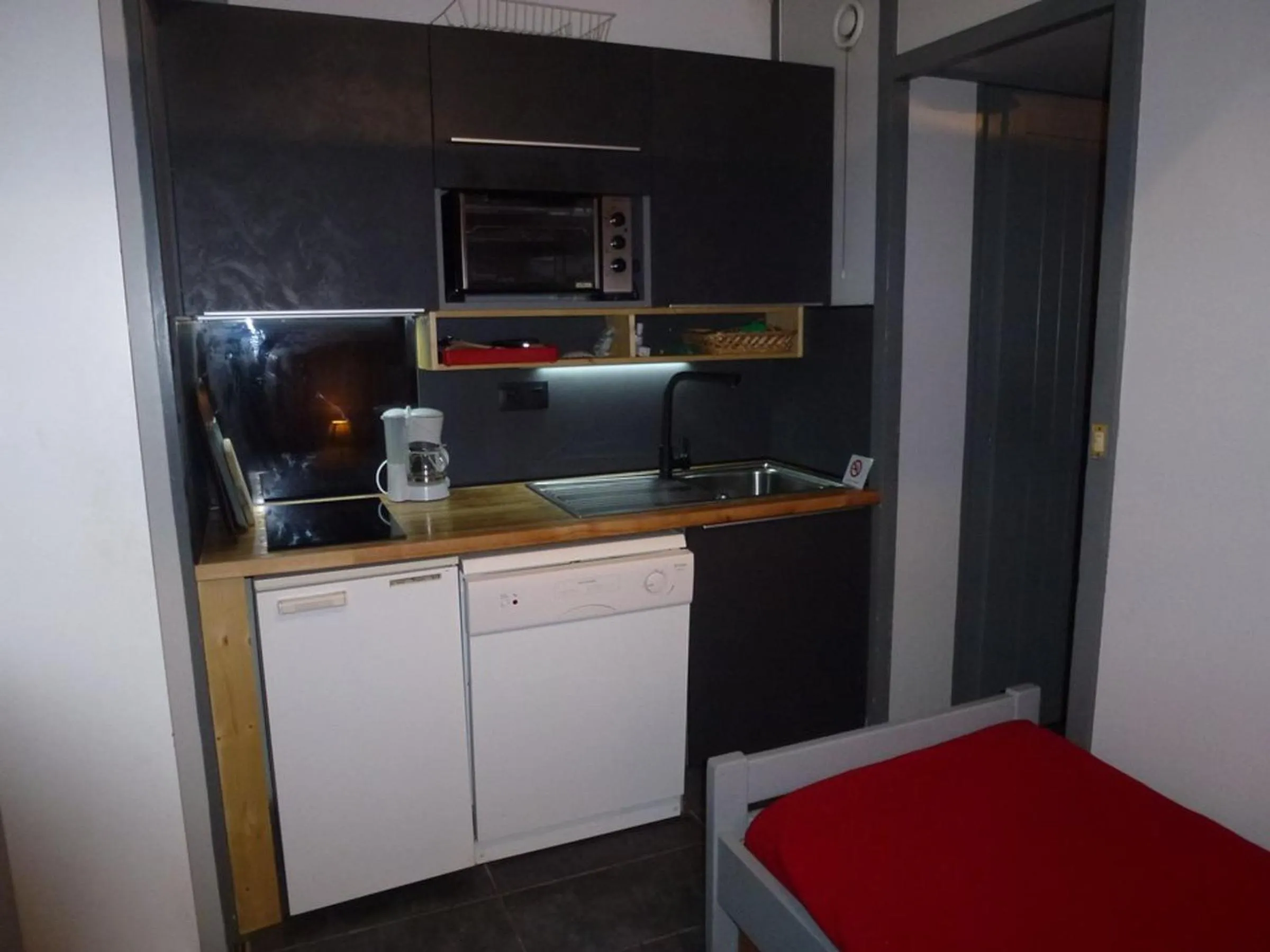 Studio 4 pers, balcon sud, au pied des pistes - FR-1-292-75