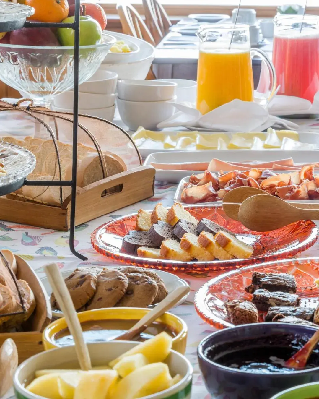 Breakfast in Correntoso Lake & River Hotel Breakfast in Correntoso Lake & River Hotel