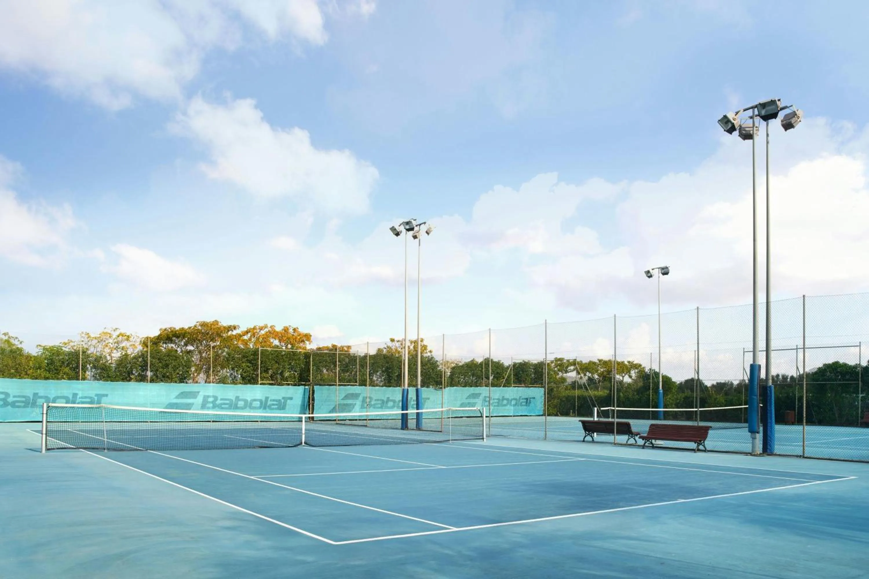 Tennis court in Marriott’s Club Son Antem