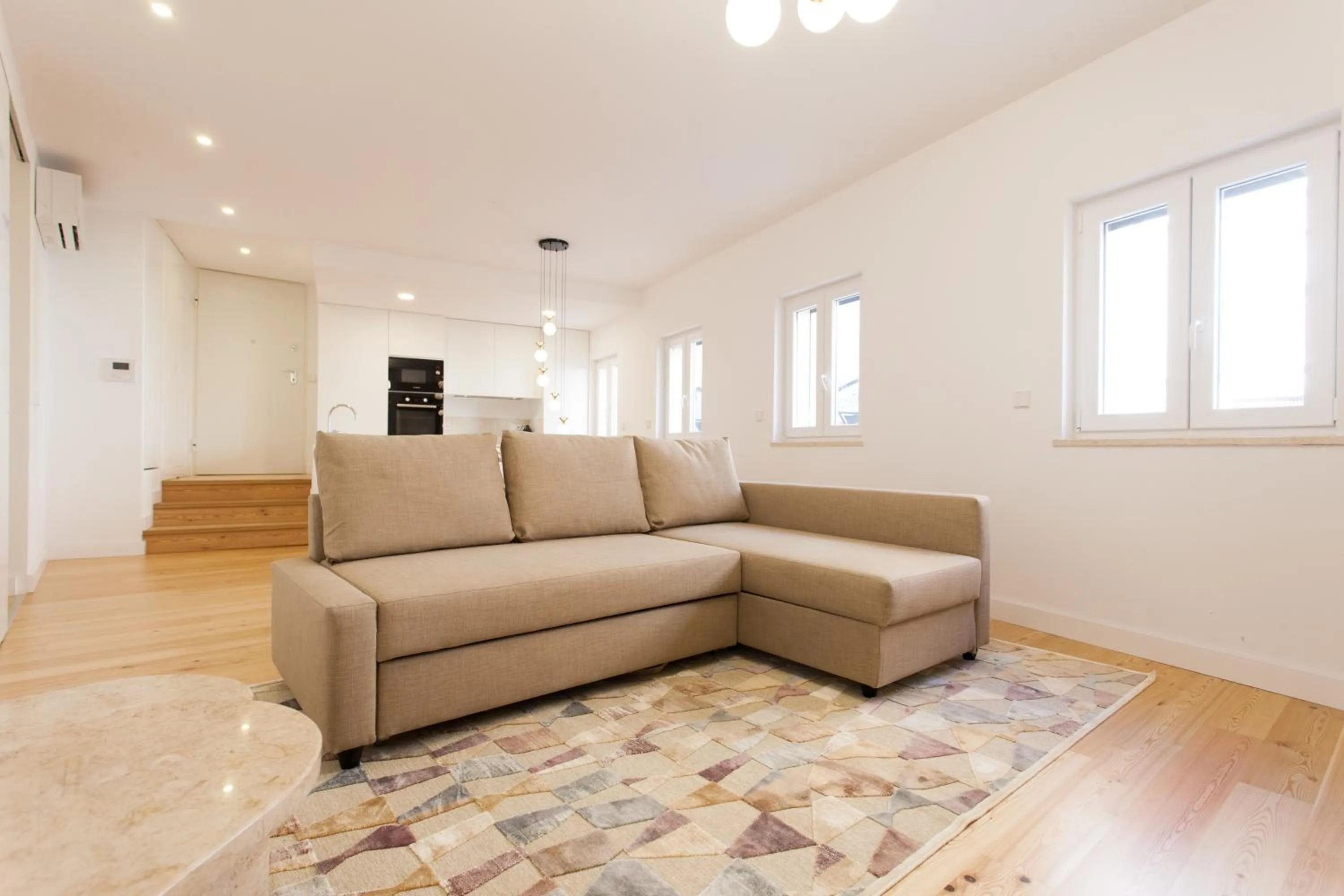 Living room in Mouraria Blue Three-Bedroom Apartment w/ Parking - by LU Holidays