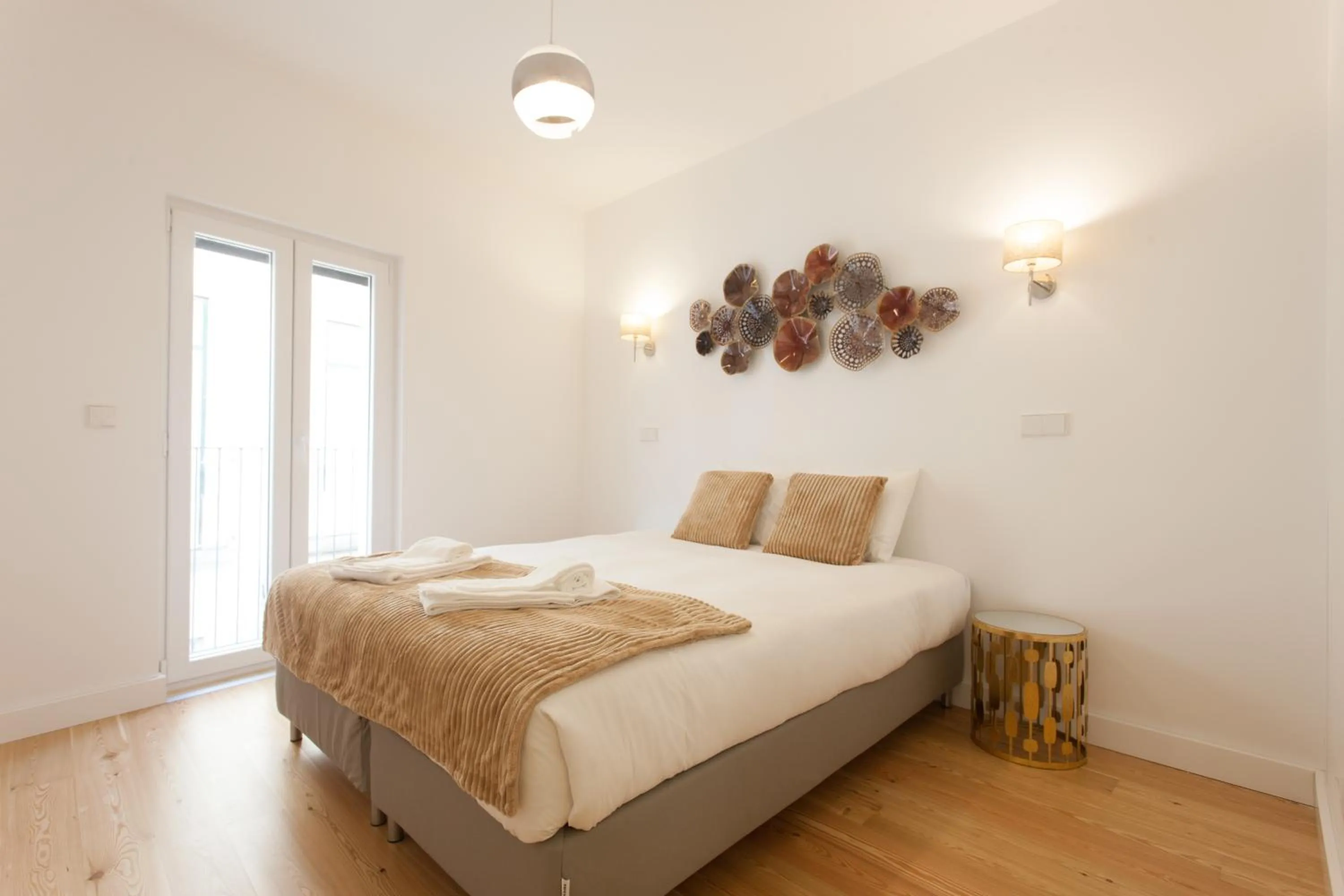 Bedroom, Bed in Mouraria Blue Three-Bedroom Apartment w/ Parking - by LU Holidays