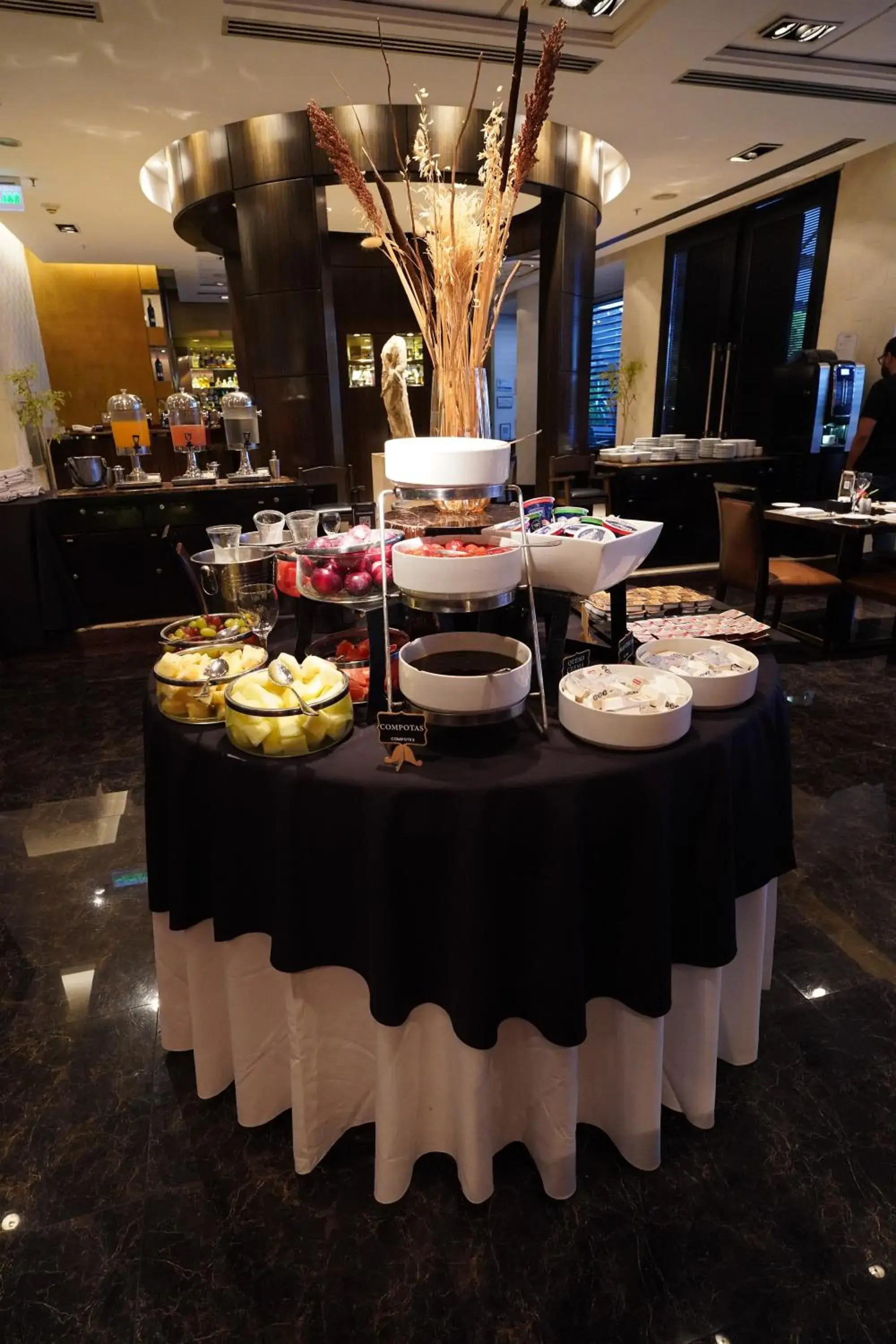 Restaurant/places to eat in Regal Pacific Puerto Madero Restaurant/places to eat in Regal Pacific Puerto Madero