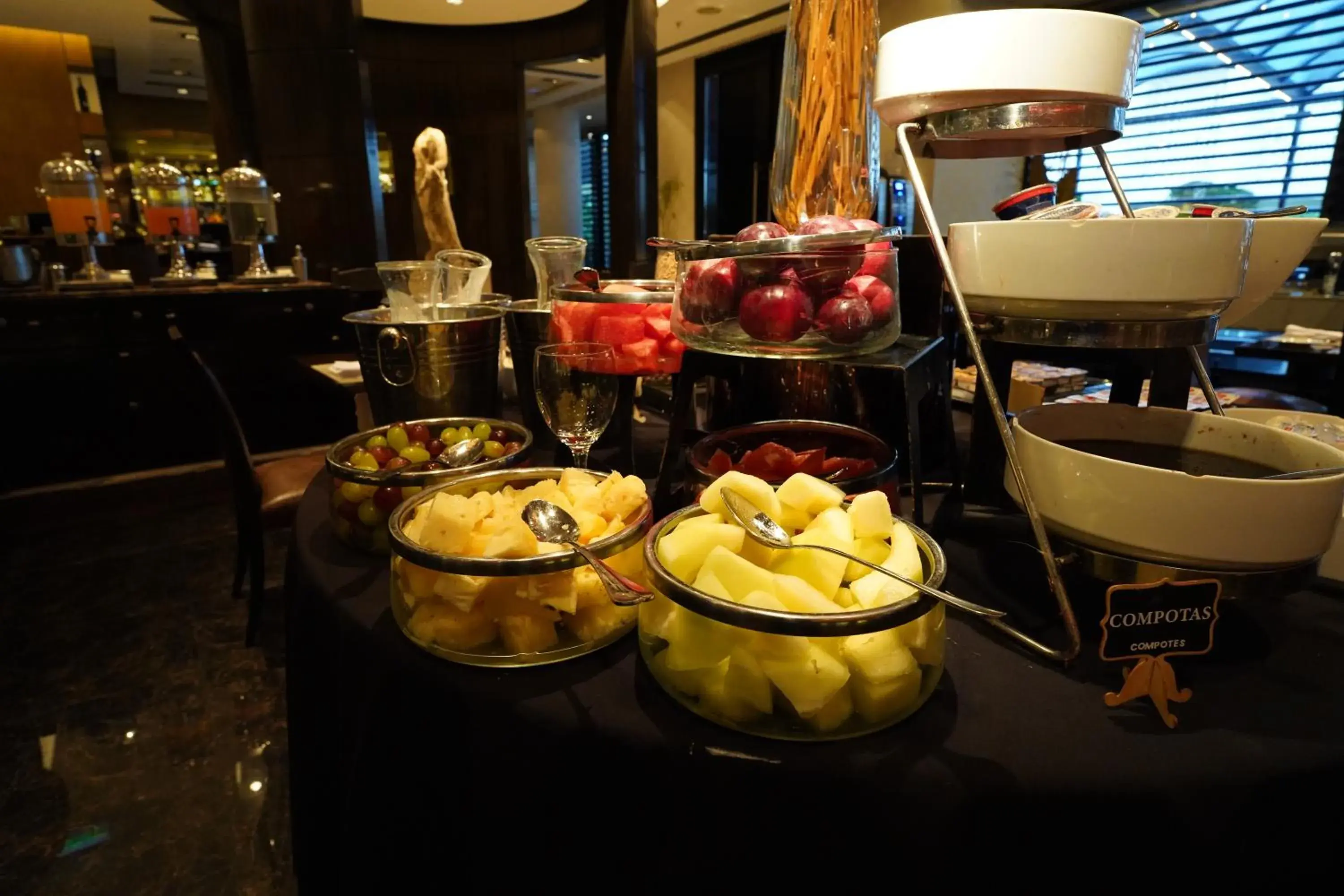 Restaurant/places to eat in Regal Pacific Puerto Madero Restaurant/places to eat in Regal Pacific Puerto Madero