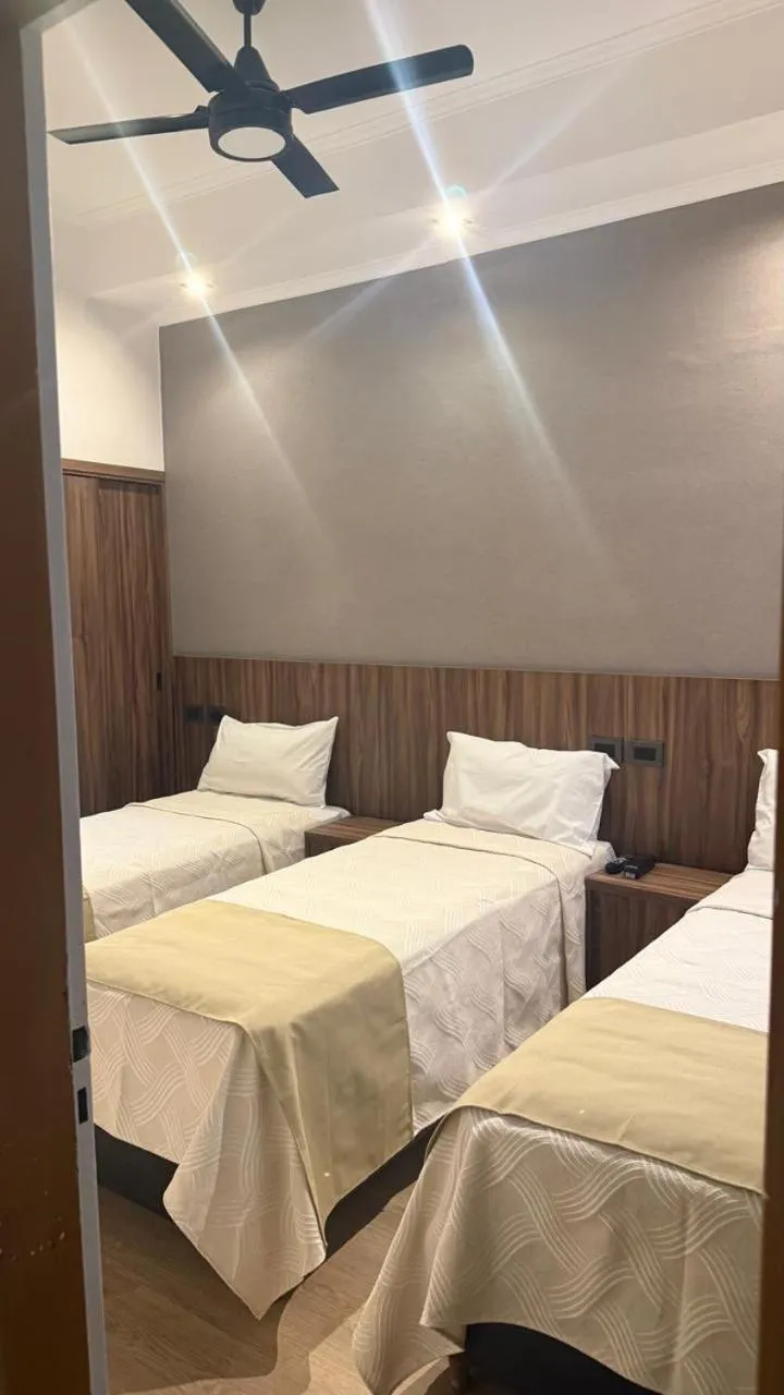 Hotel Rey