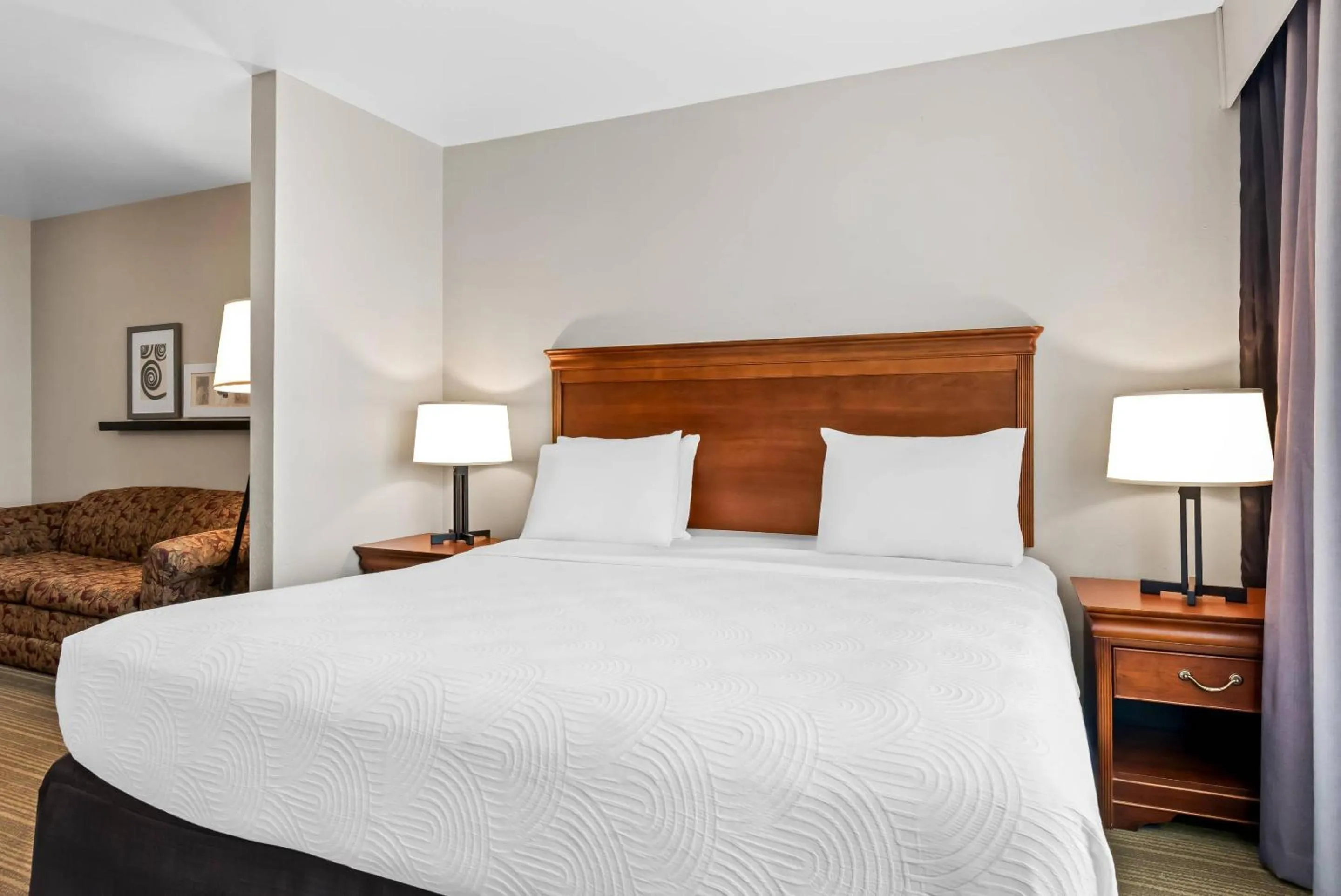 Bedroom, Bed in Country Inn & Suites by Radisson, Chambersburg, PA