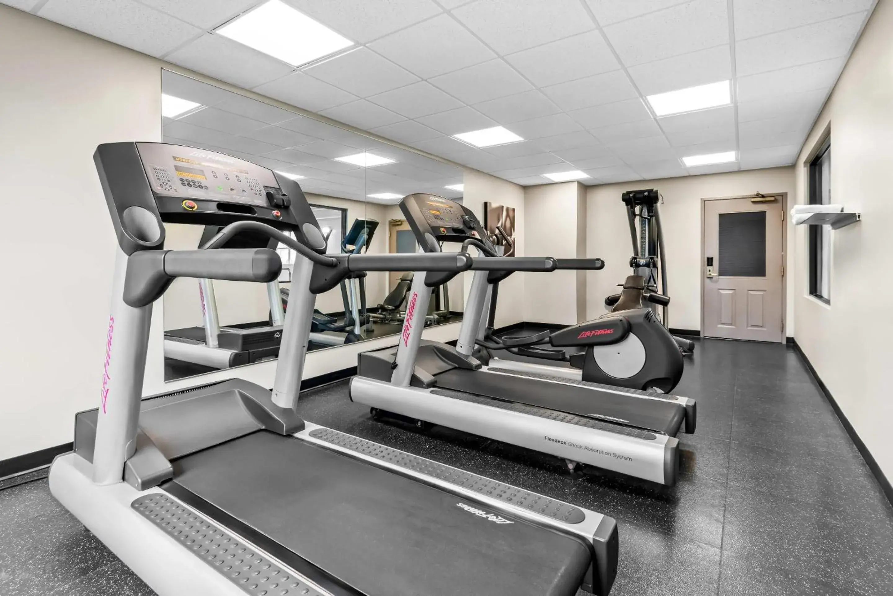 Fitness centre/facilities in Country Inn & Suites by Radisson, Chambersburg, PA Fitness centre/facilities in Country Inn & Suites by Radisson, Chambersburg, PA