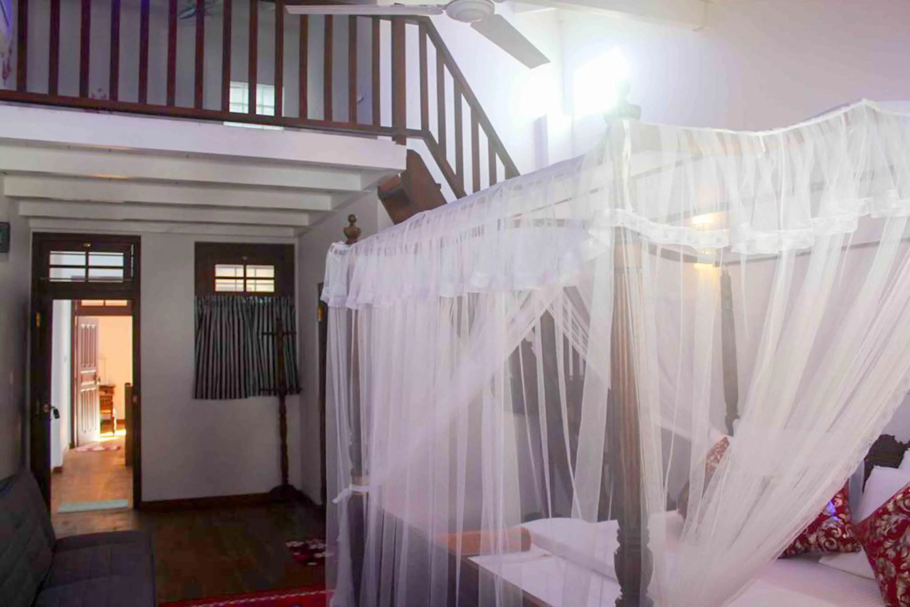 Photo of the whole room, Bed in Dream Villa Galle Fort