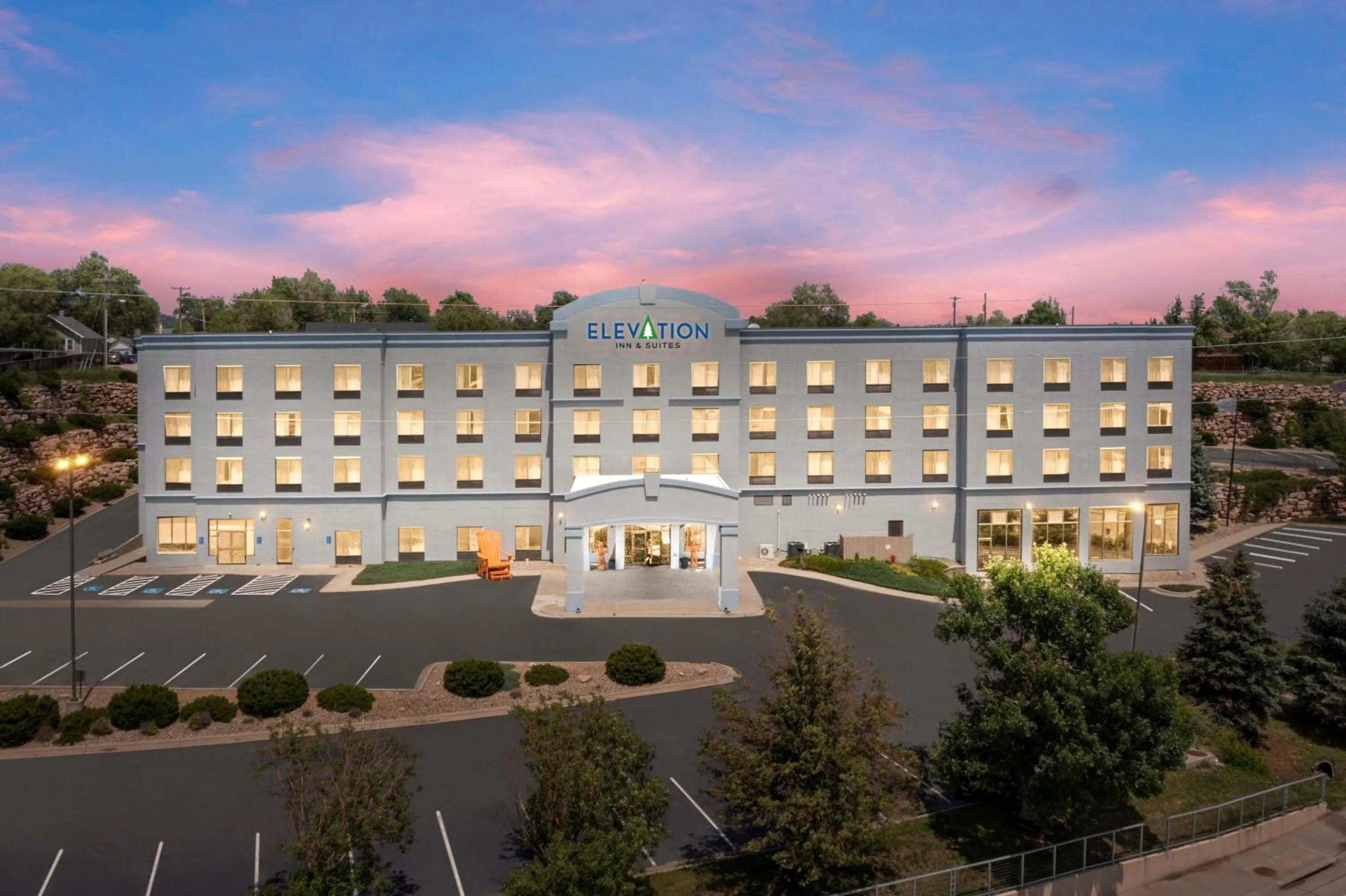 Elevation Inn & Suites, Trademark Collection by Wyndham