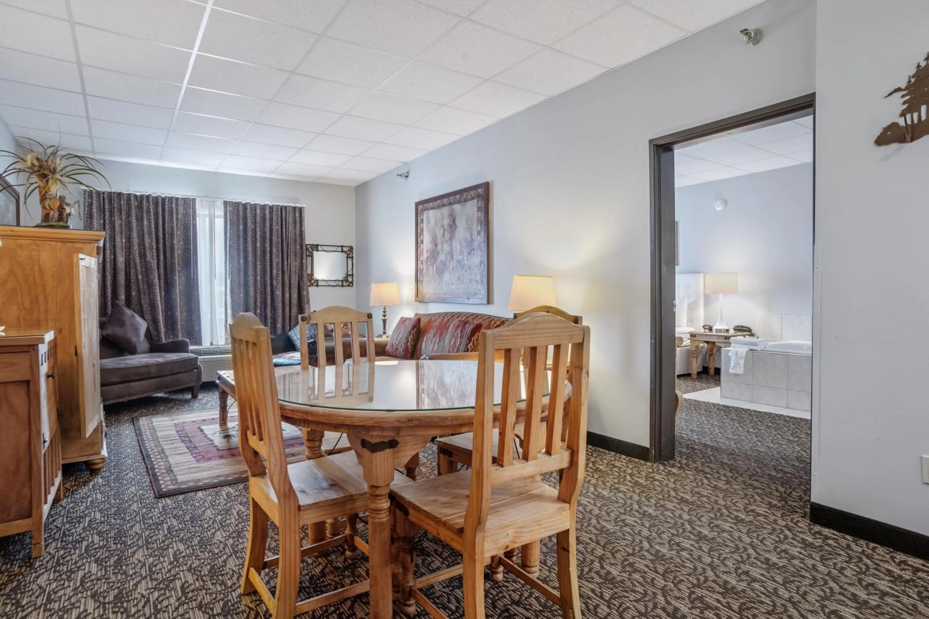 Elevation Inn & Suites, Trademark Collection by Wyndham