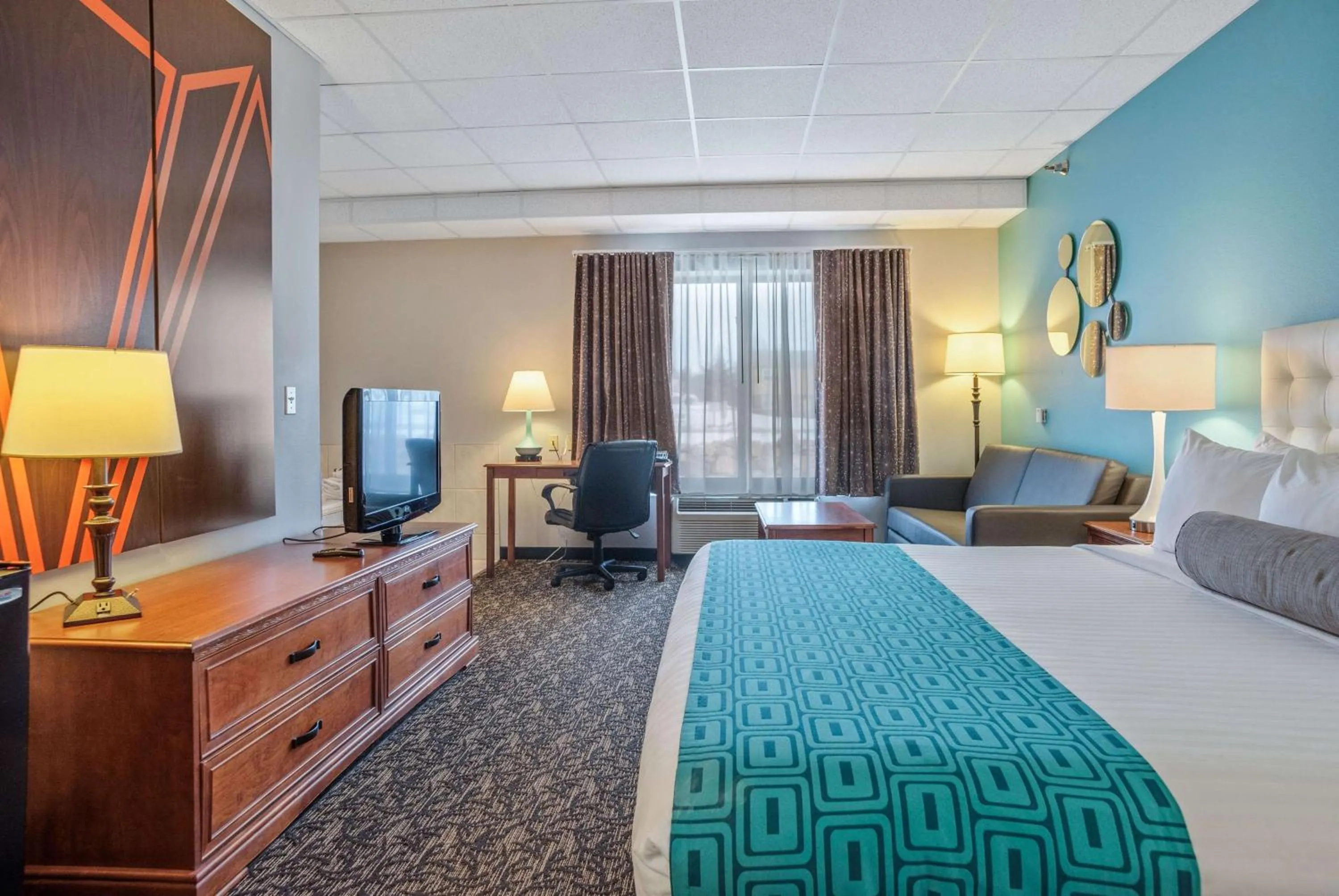 Photo of the whole room, Bed in Elevation Inn & Suites, Trademark Collection by Wyndham