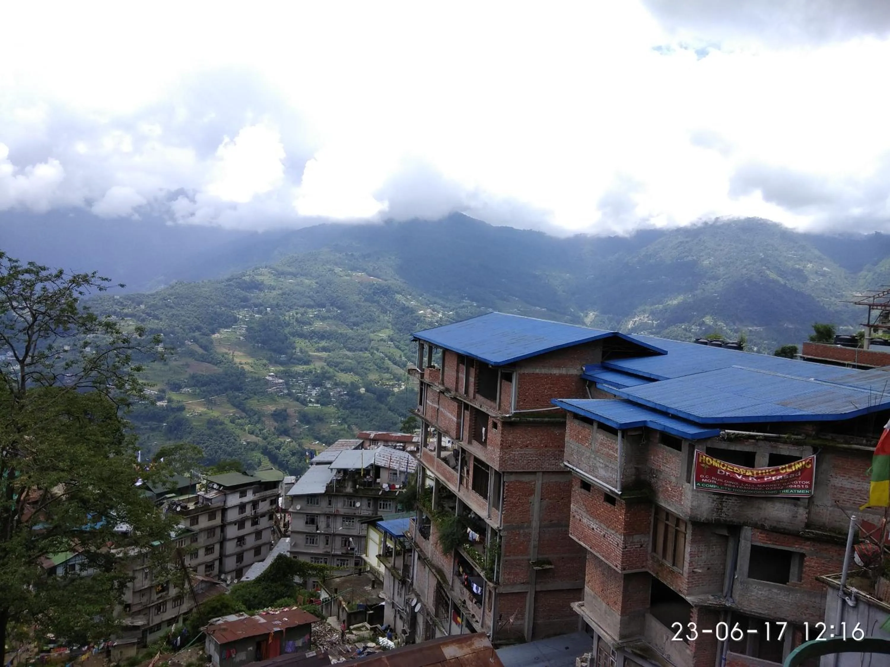 Mountain view in StayApart - Sikkim Regency