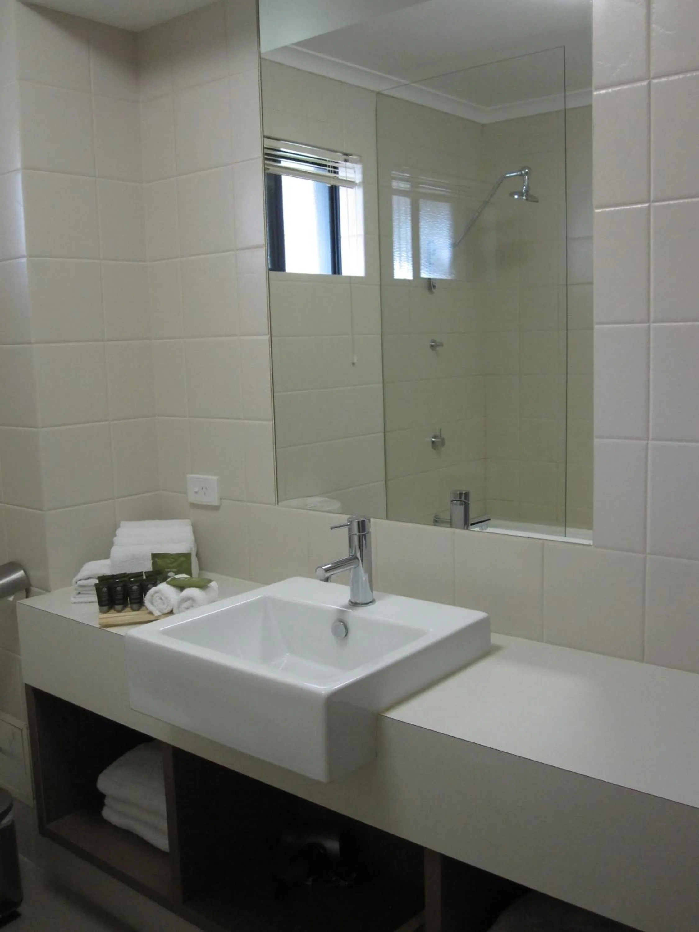 Bathroom in Margarets In Town Apartments