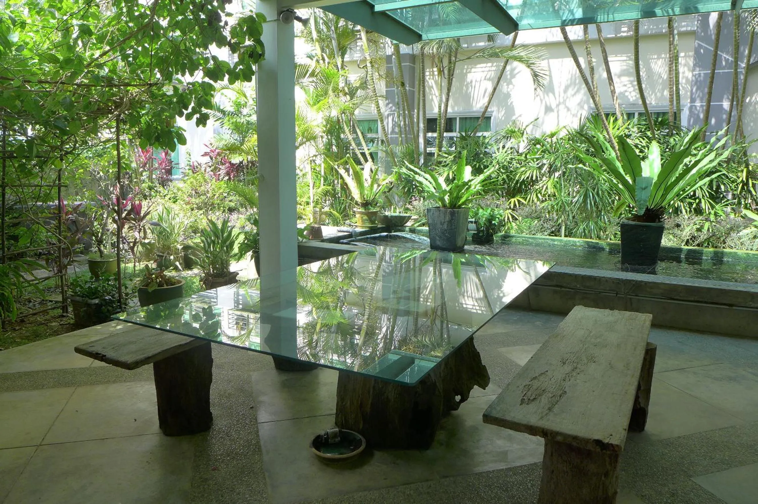 Dining area in Wesberly Apartments